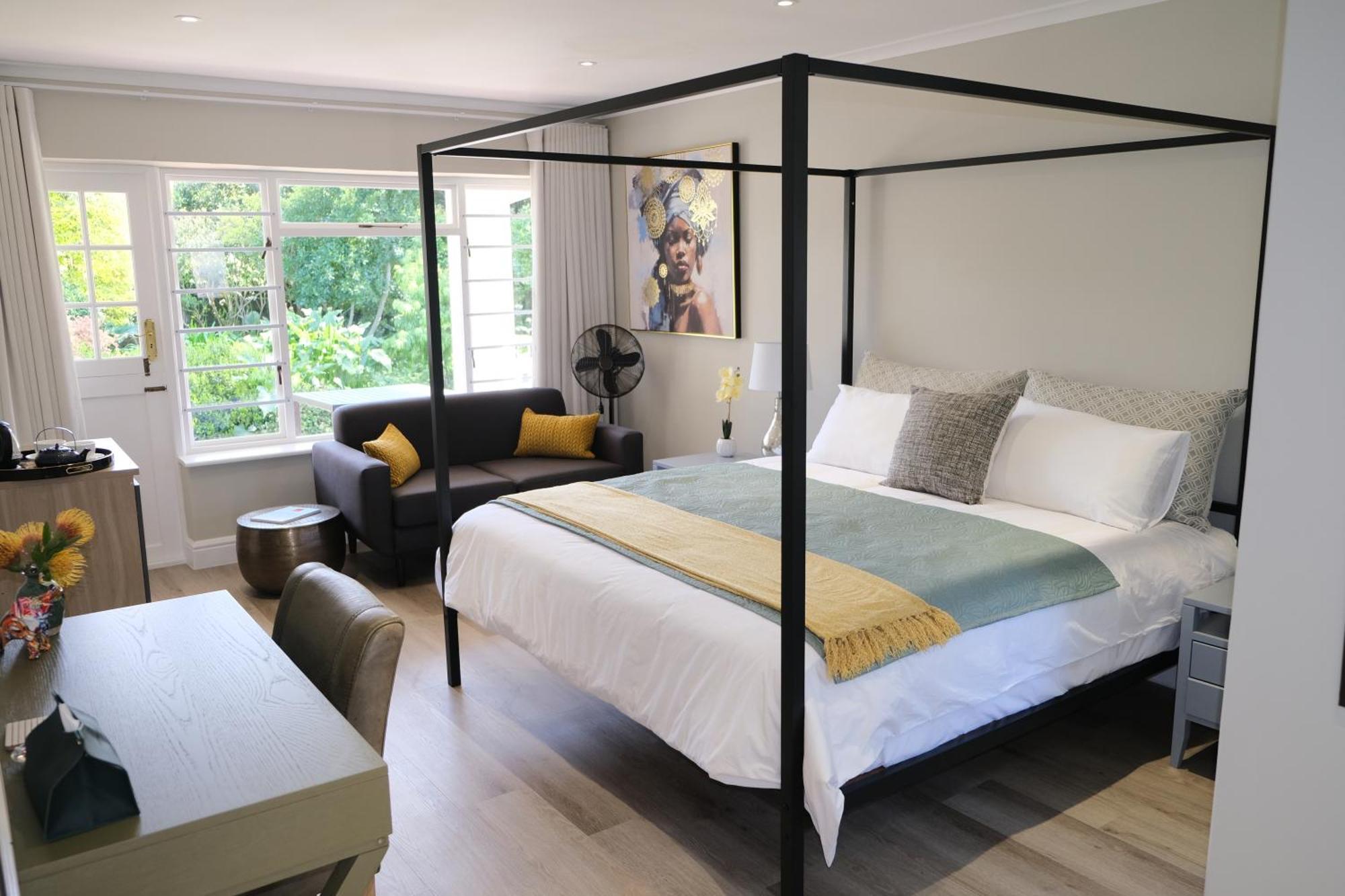 High Hedges Guest Constantia Guest house