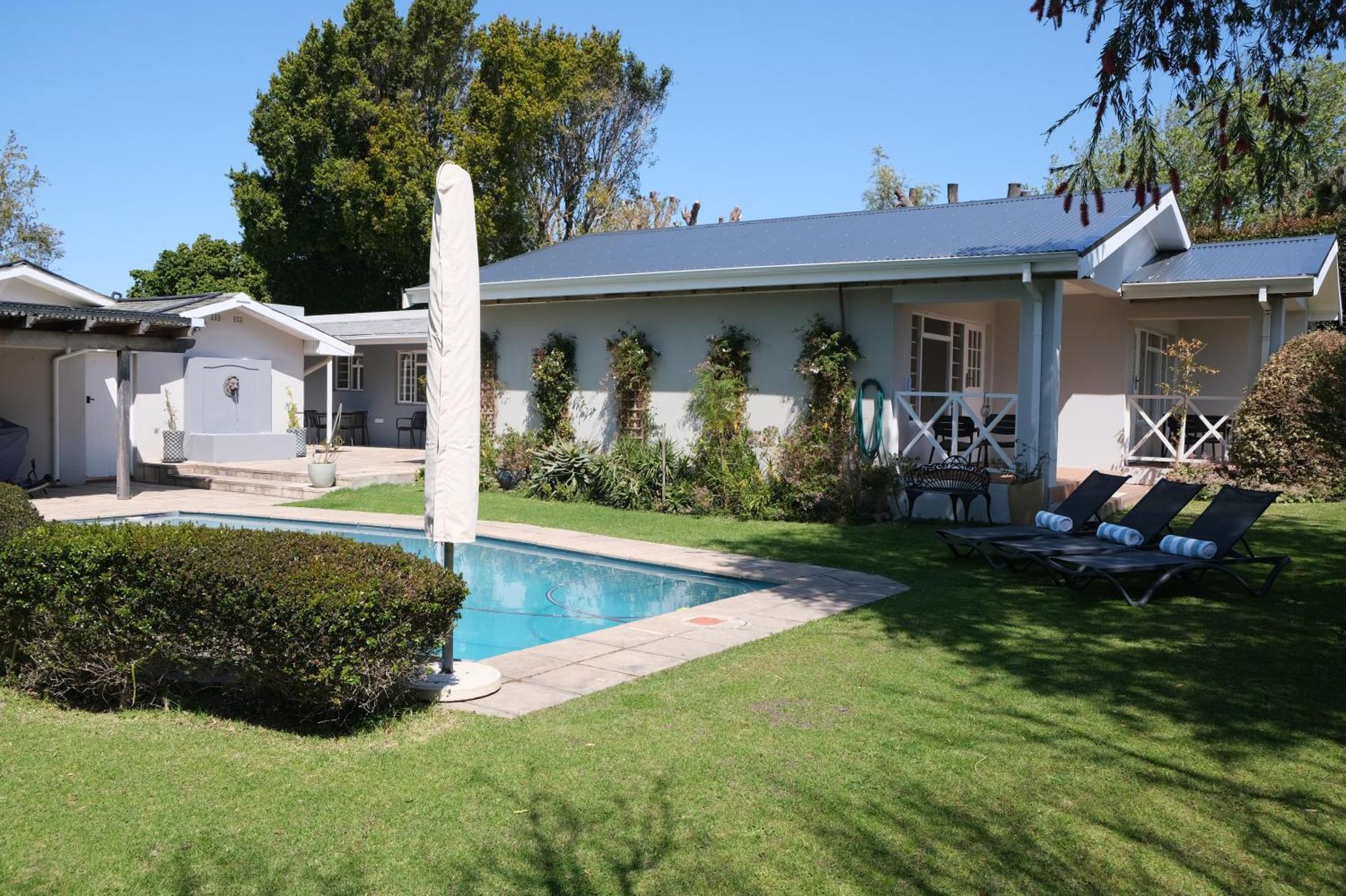 High Hedges Guest Constantia * Cape Town