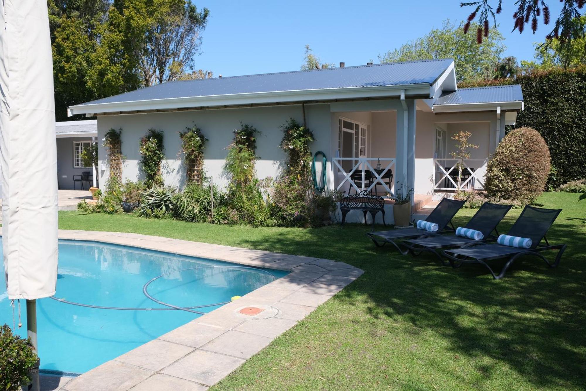 High Hedges Guest Constantia Guest house *