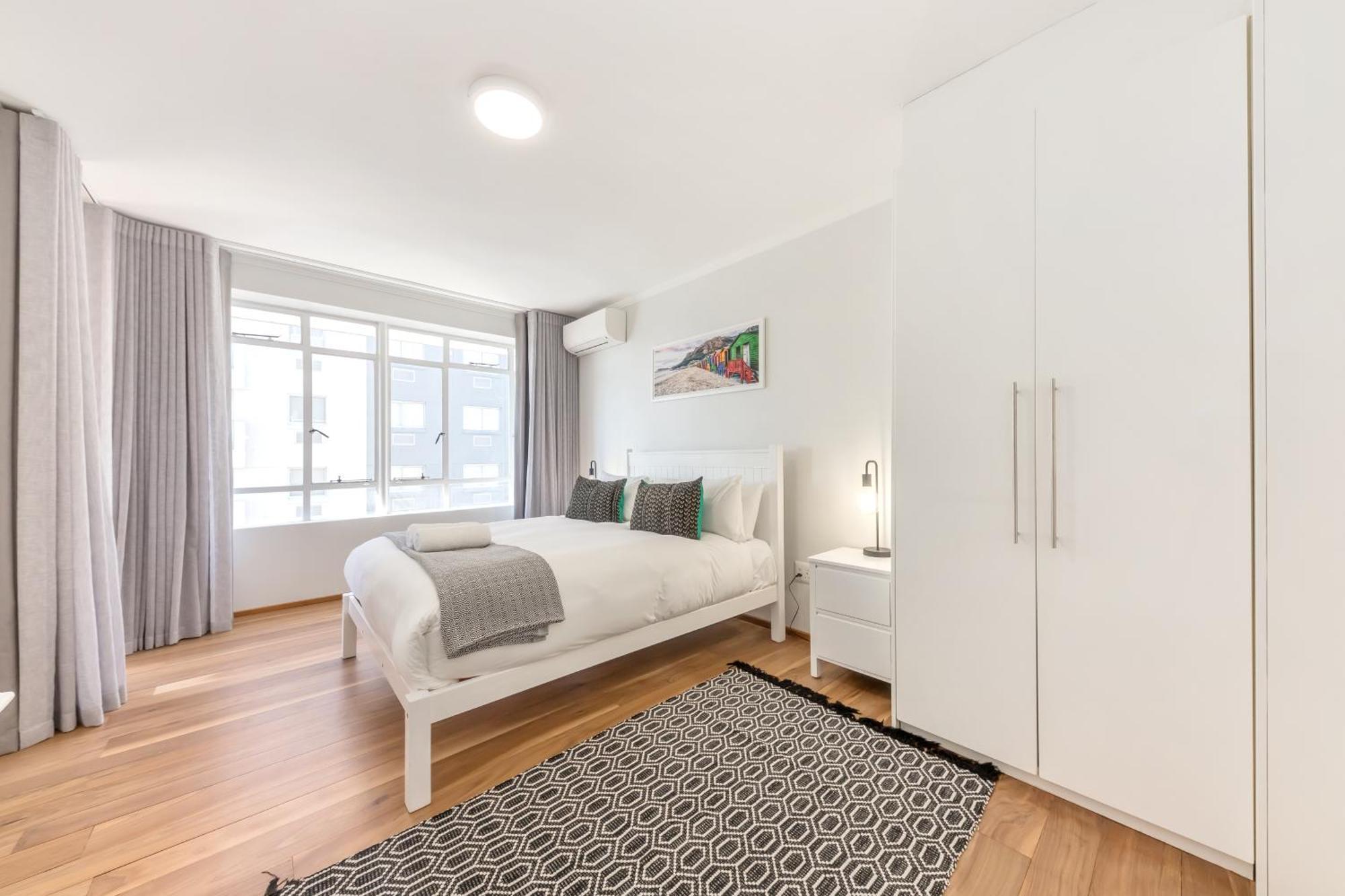 Devonshire Apartment *