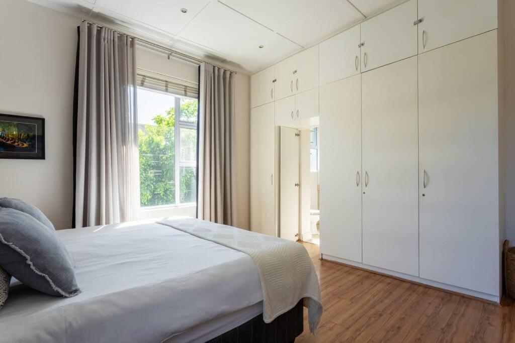 Apartment Family In Point With Location *