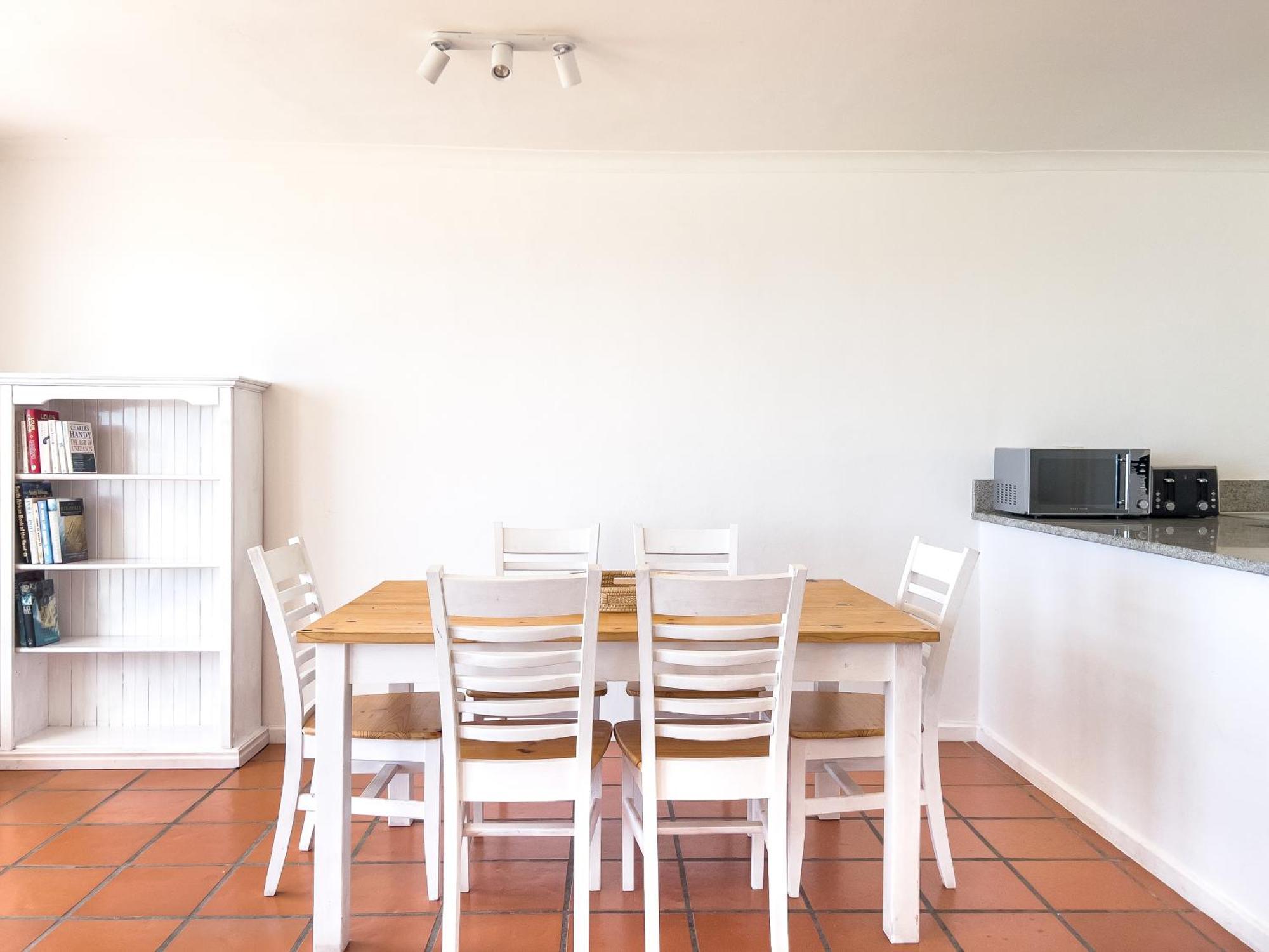 Beach Apt In Simons Town *