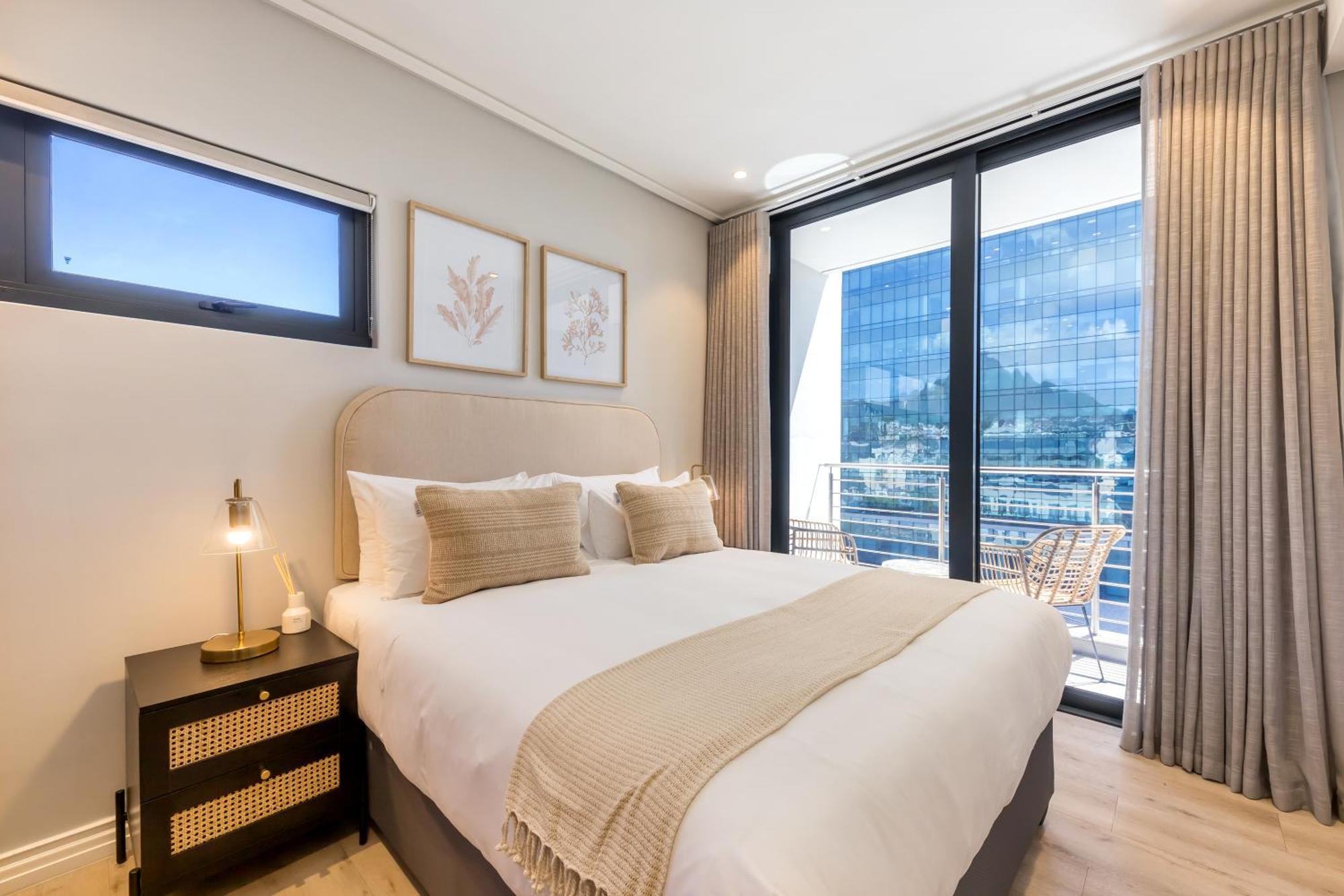 Apartment 16 On Bree 1319 Cape Town