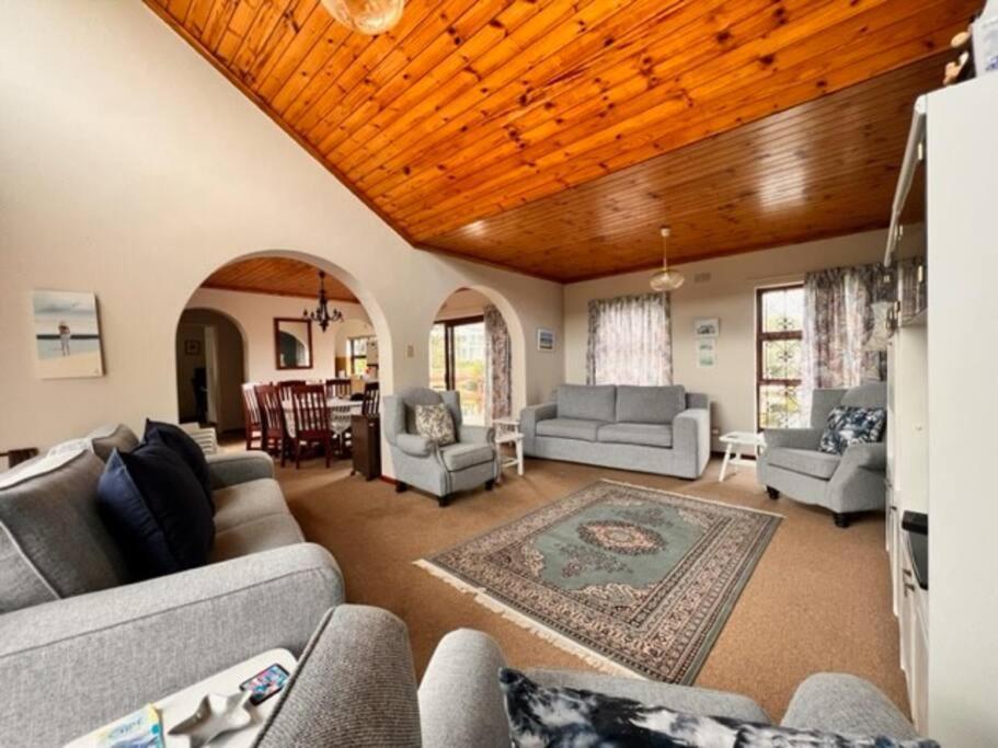 Relax On The Marina Holiday home *