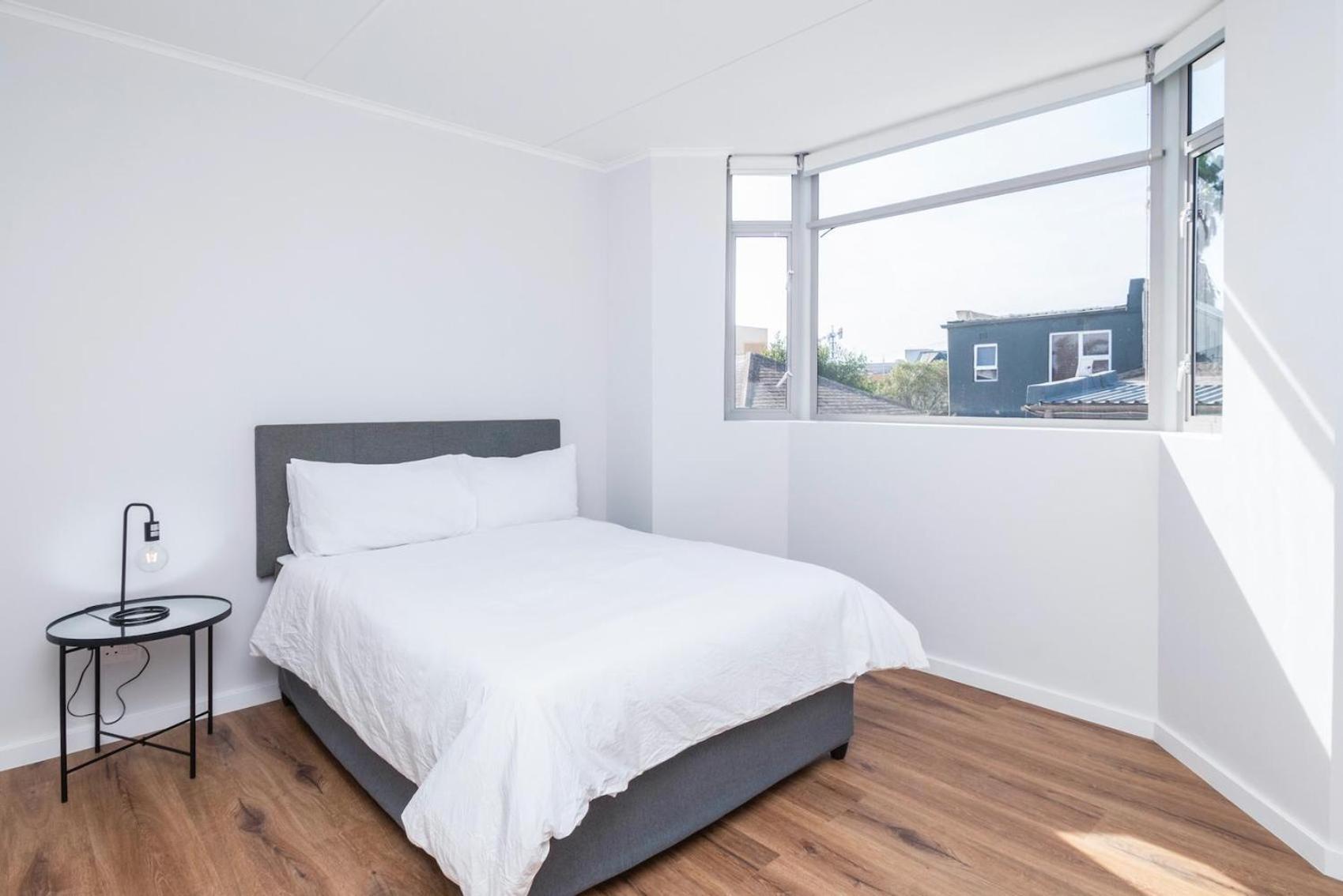 Spacious Retreat At The Metropole East Of Main *