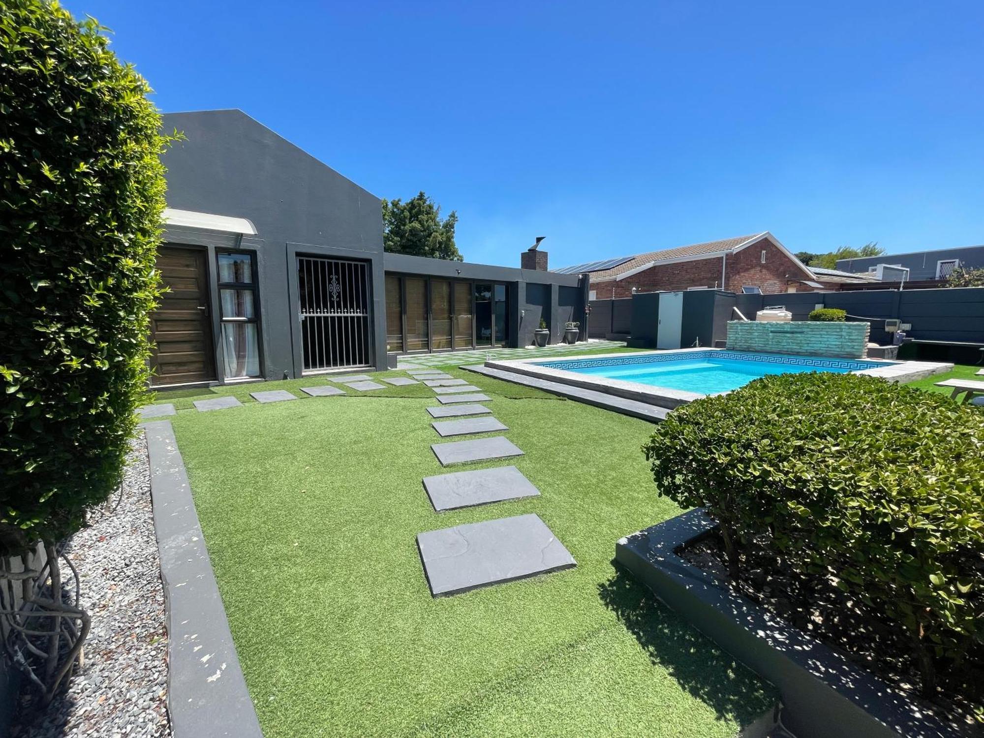 Domin Luxury Guest house Cape Town