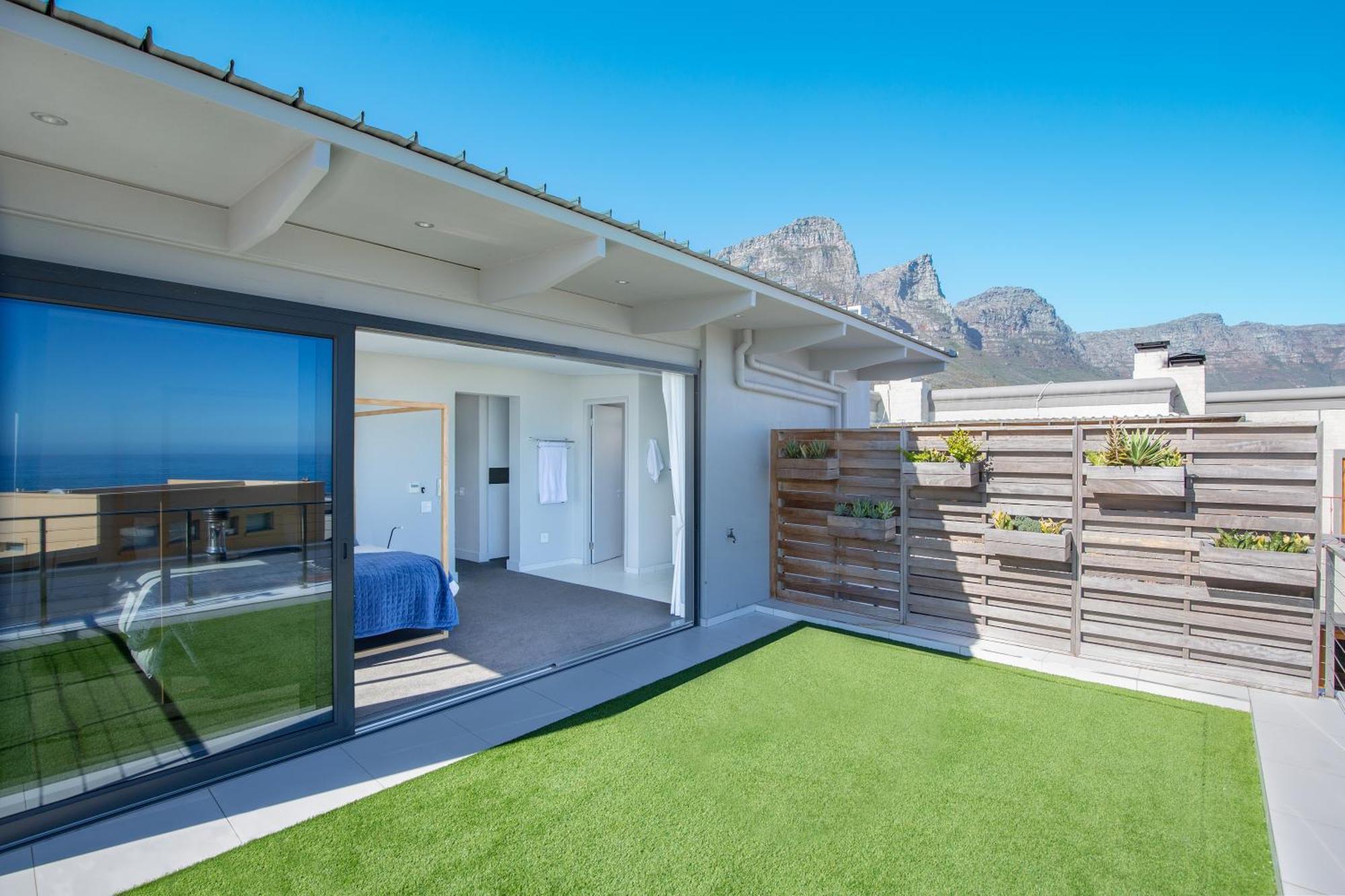 Aparthotel Amara 2 -designer Penthouse With Solar Power Cape Town
