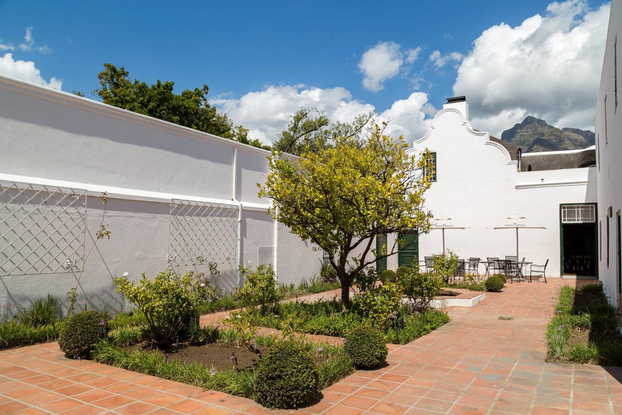 Protea By Marriott Mowbray
