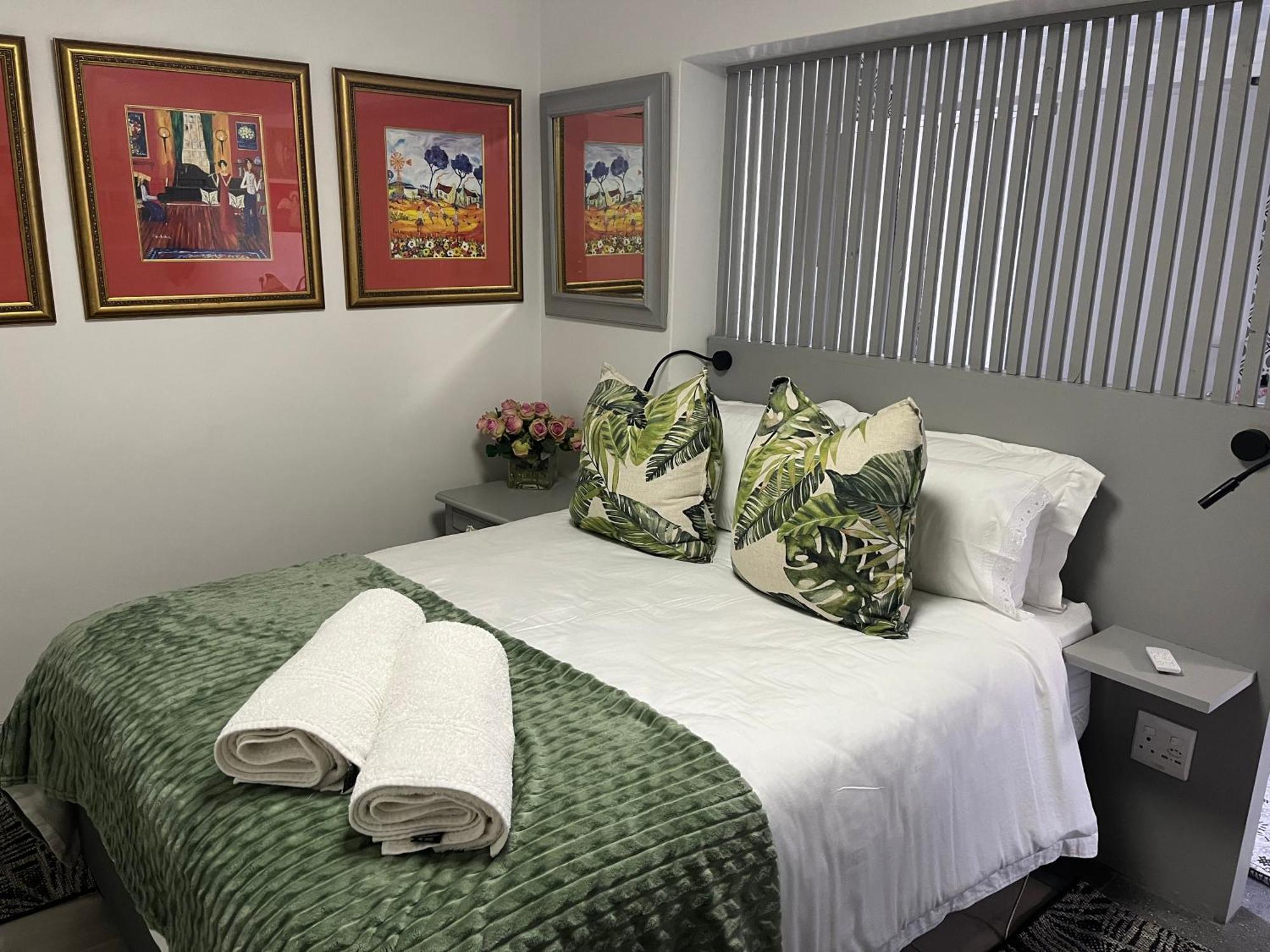 Bed & Breakfast @carol Close