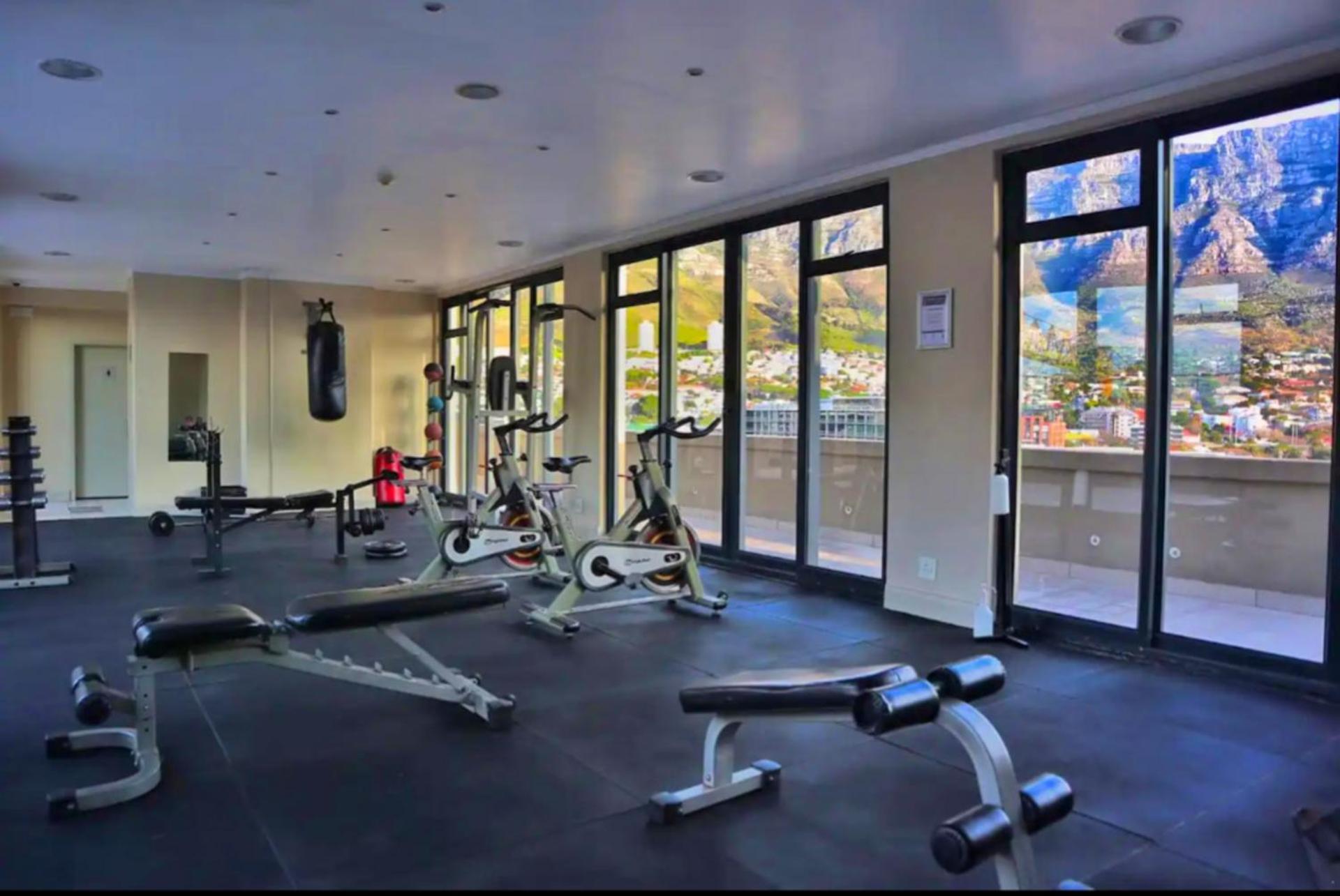 Apartamento Urban With Lush Patio Braai & Rooftop Pool *