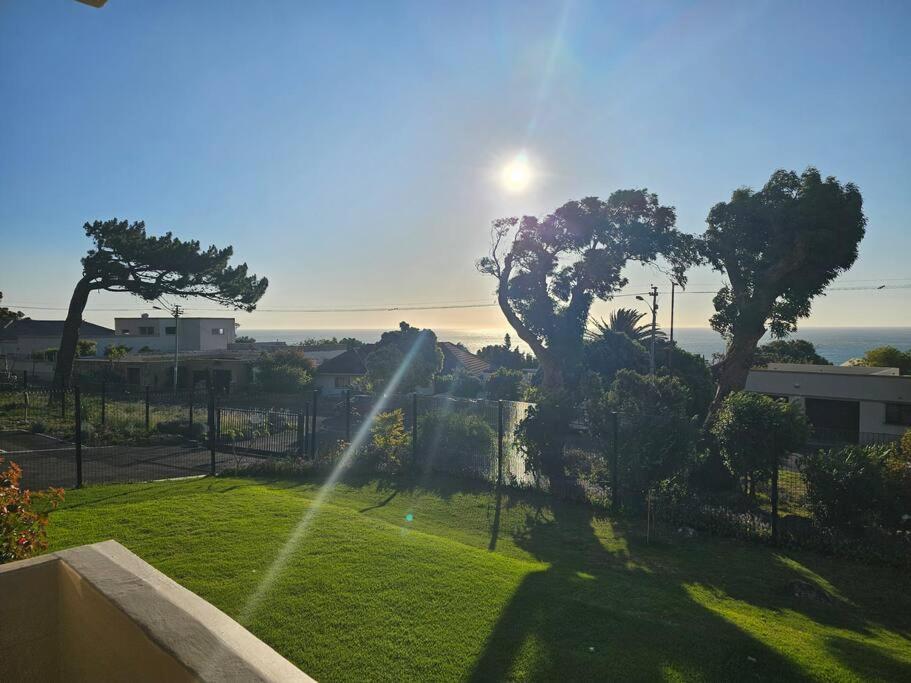Apartment In Camps Bay