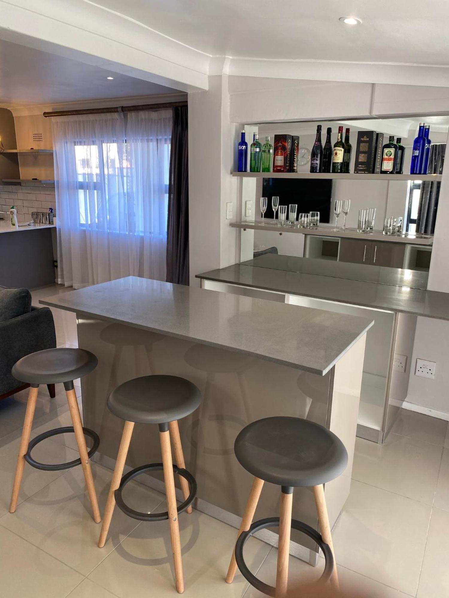 House 72 Guest house Cape Town