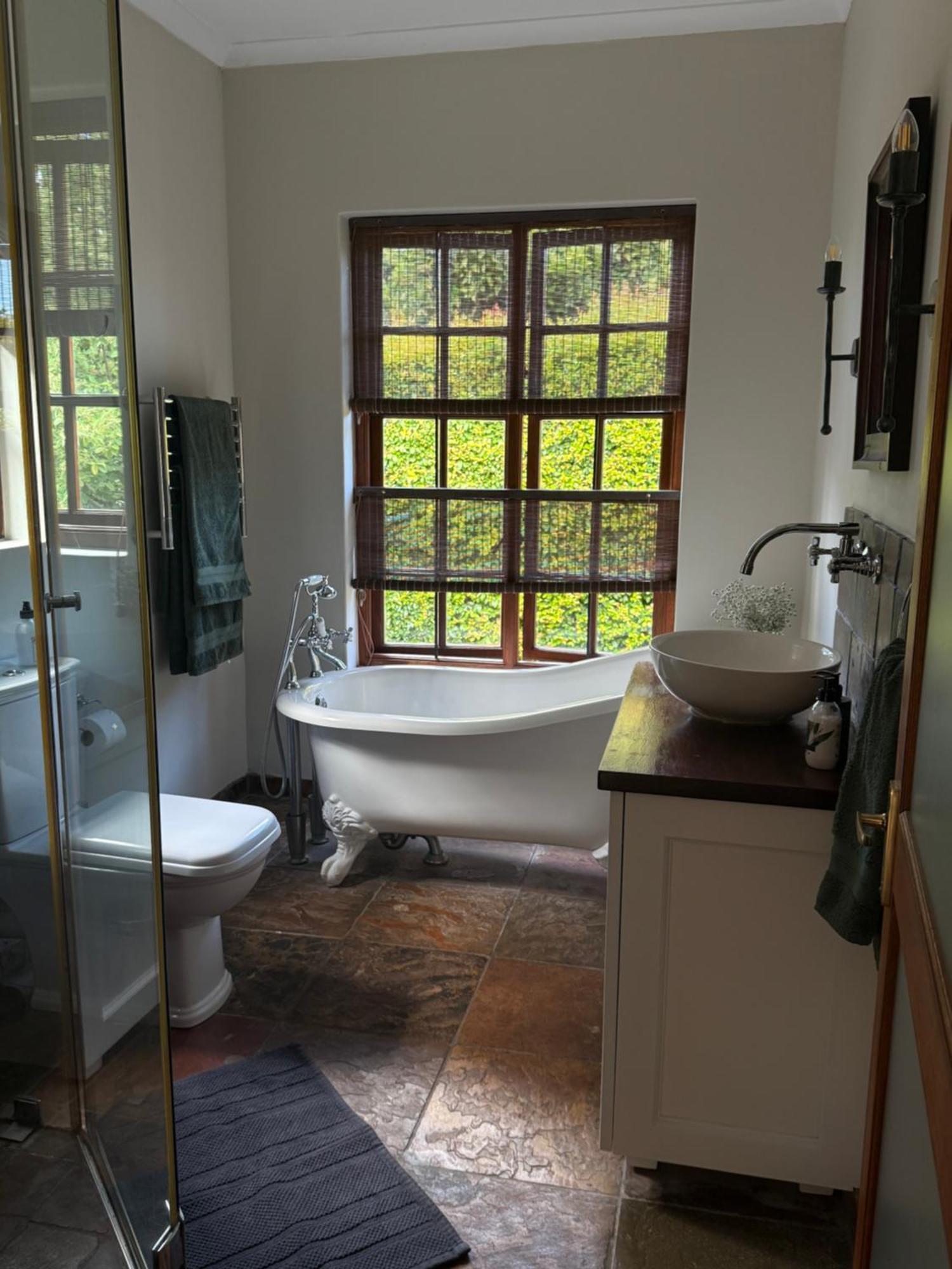 Grace Charming 2 Bed En-suite With Solar Cape Town