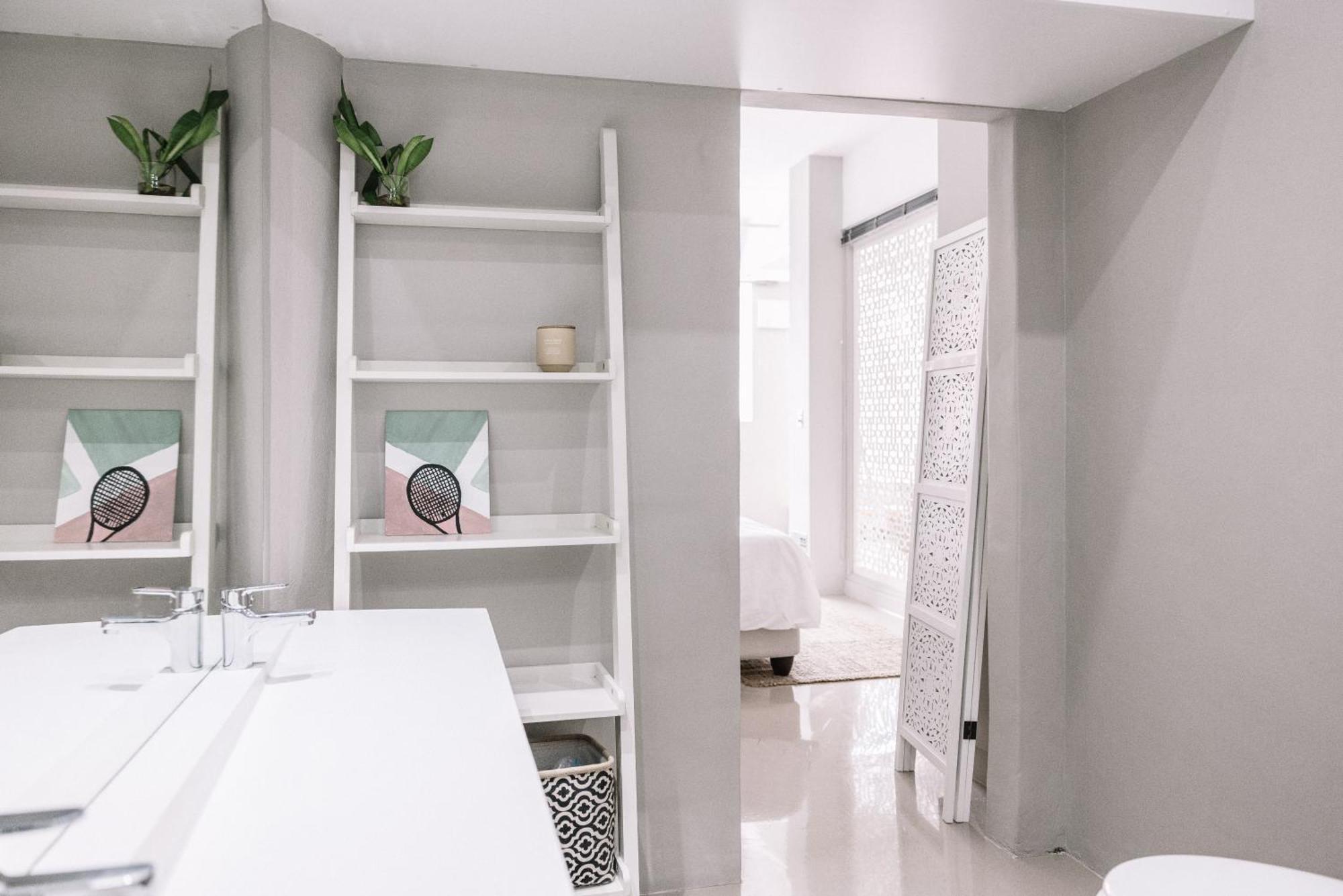 Charming 1 Bed On Bree Street With Stunning Views Apartment