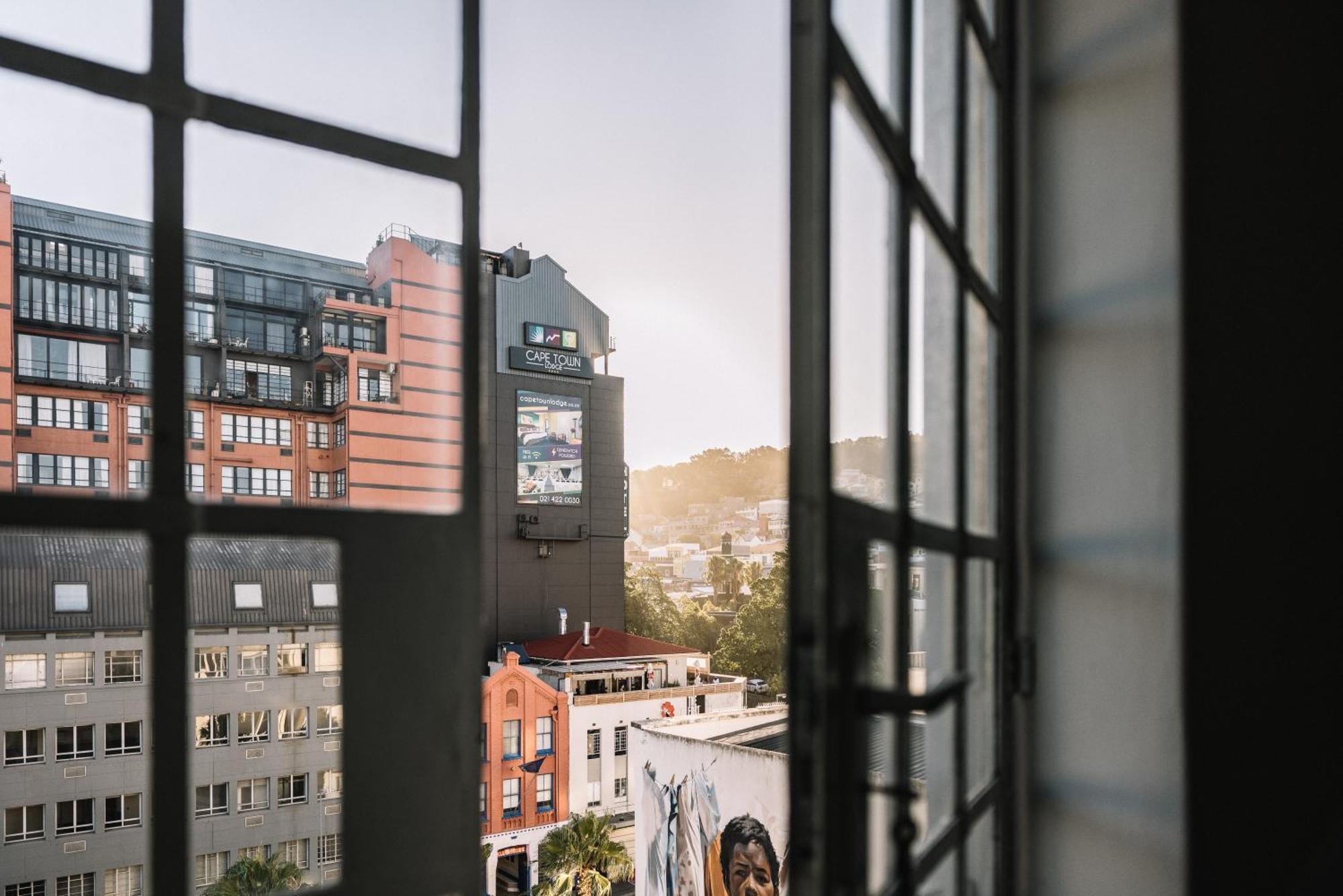 Charming 1 Bed On Bree Street With Stunning Views Apartment Cape Town