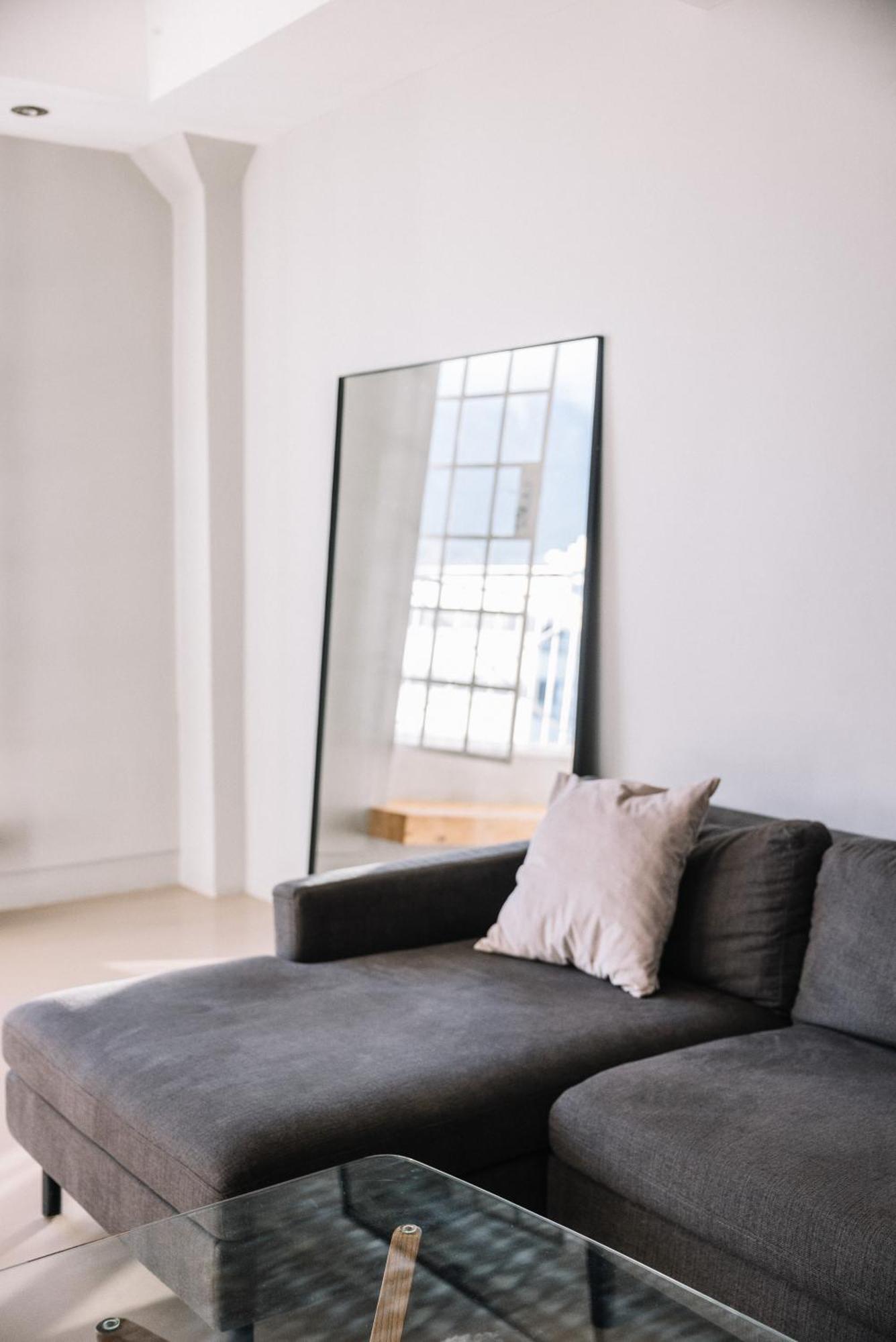 Charming 1 Bed On Bree Street With Stunning Views *