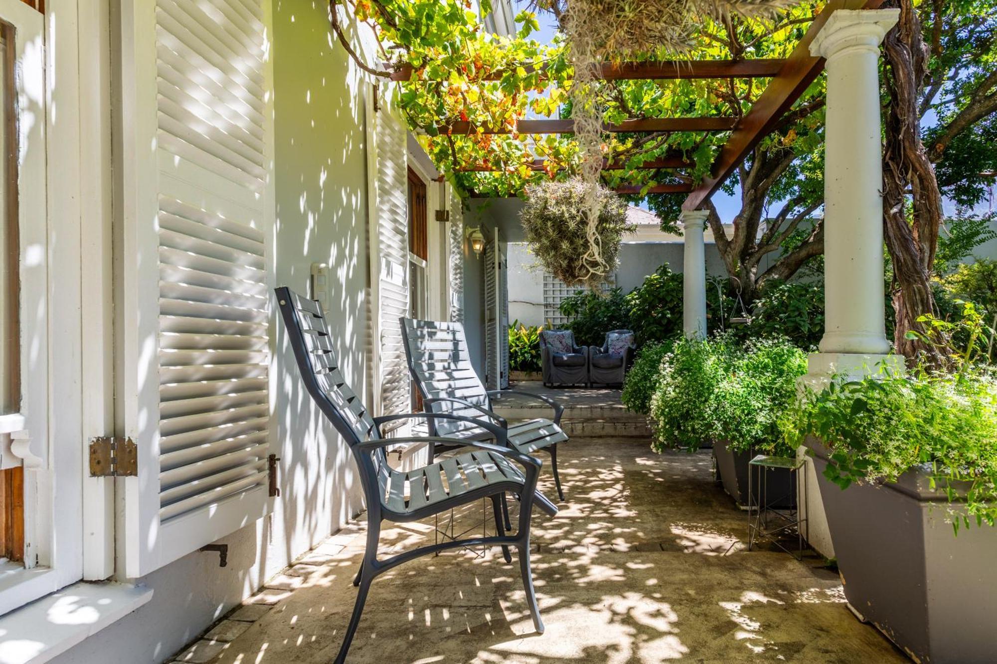 Villa Peaceful Retreat Upper Claremont