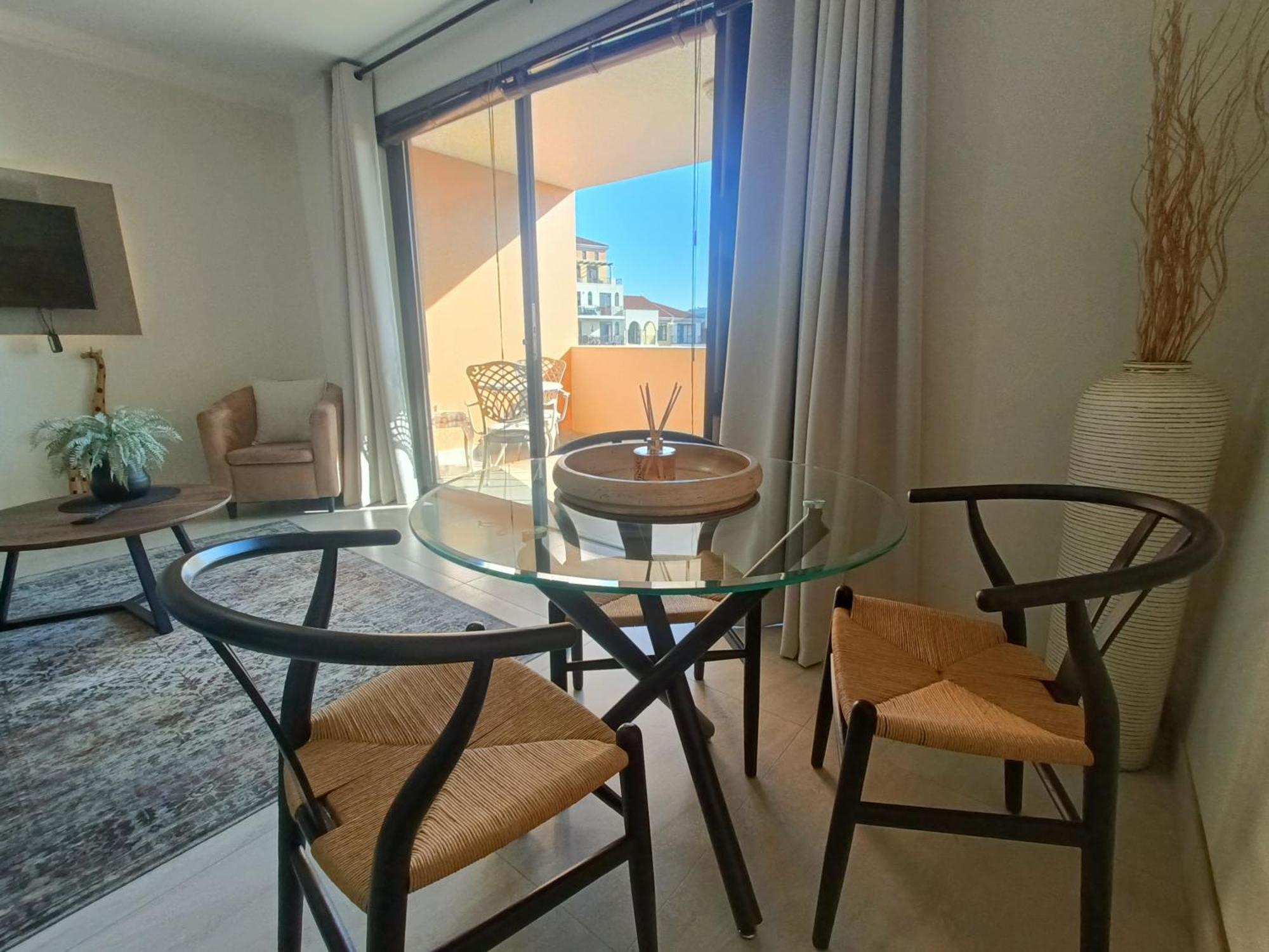 Island Club & Cape Town