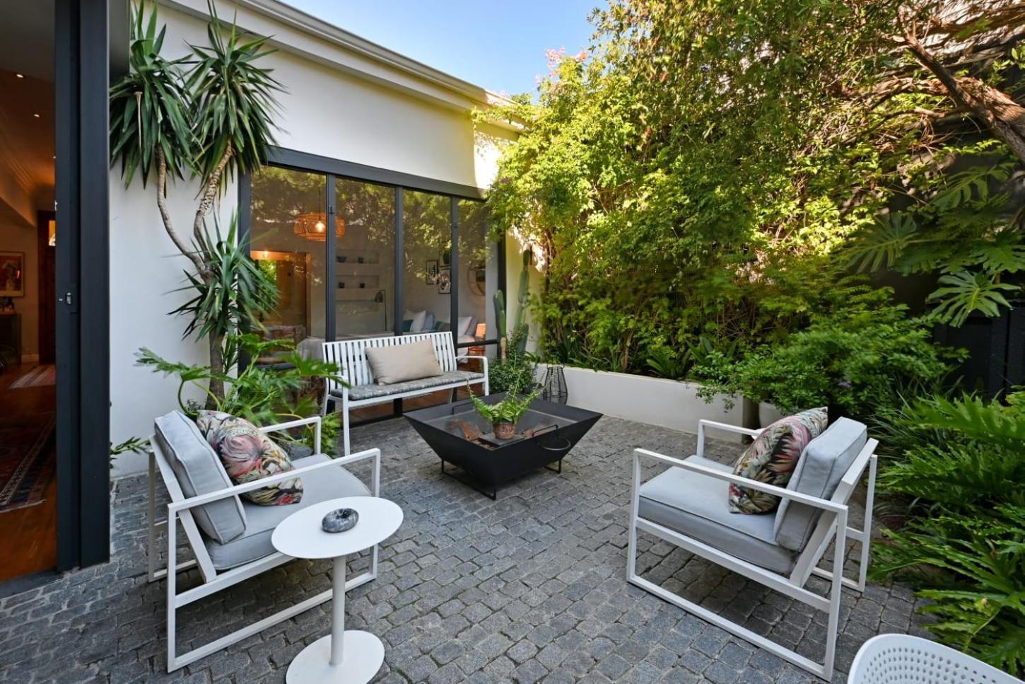 Villa Victorian With Stunning Views & Pool *