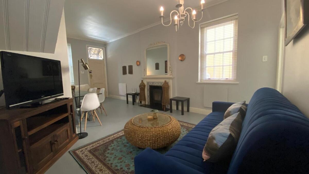 Apartment Vintage Alcove In Point, Sleeps 4 *
