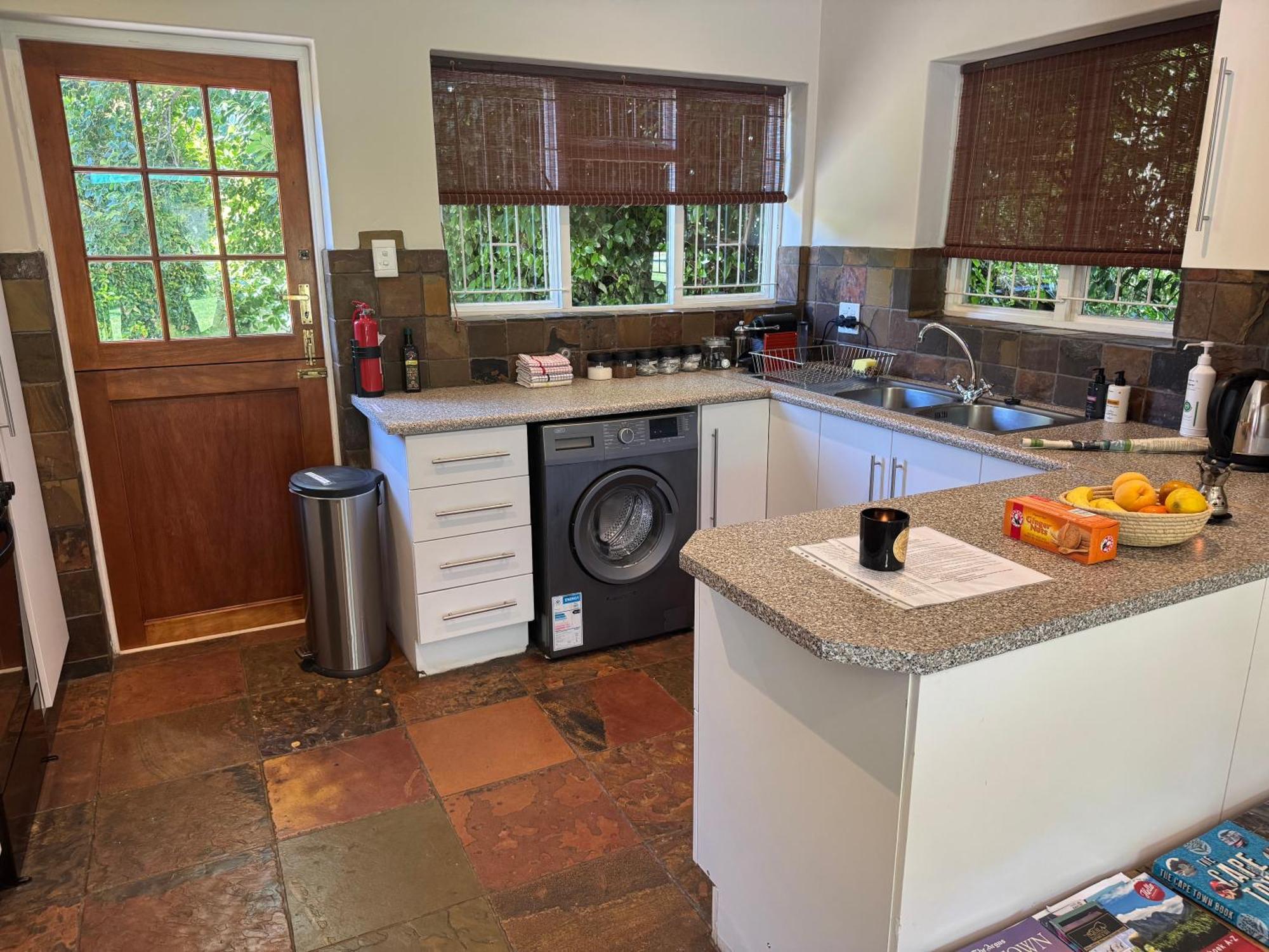 Grace Charming 2 Bed En-suite With Solar Apartment Cape Town