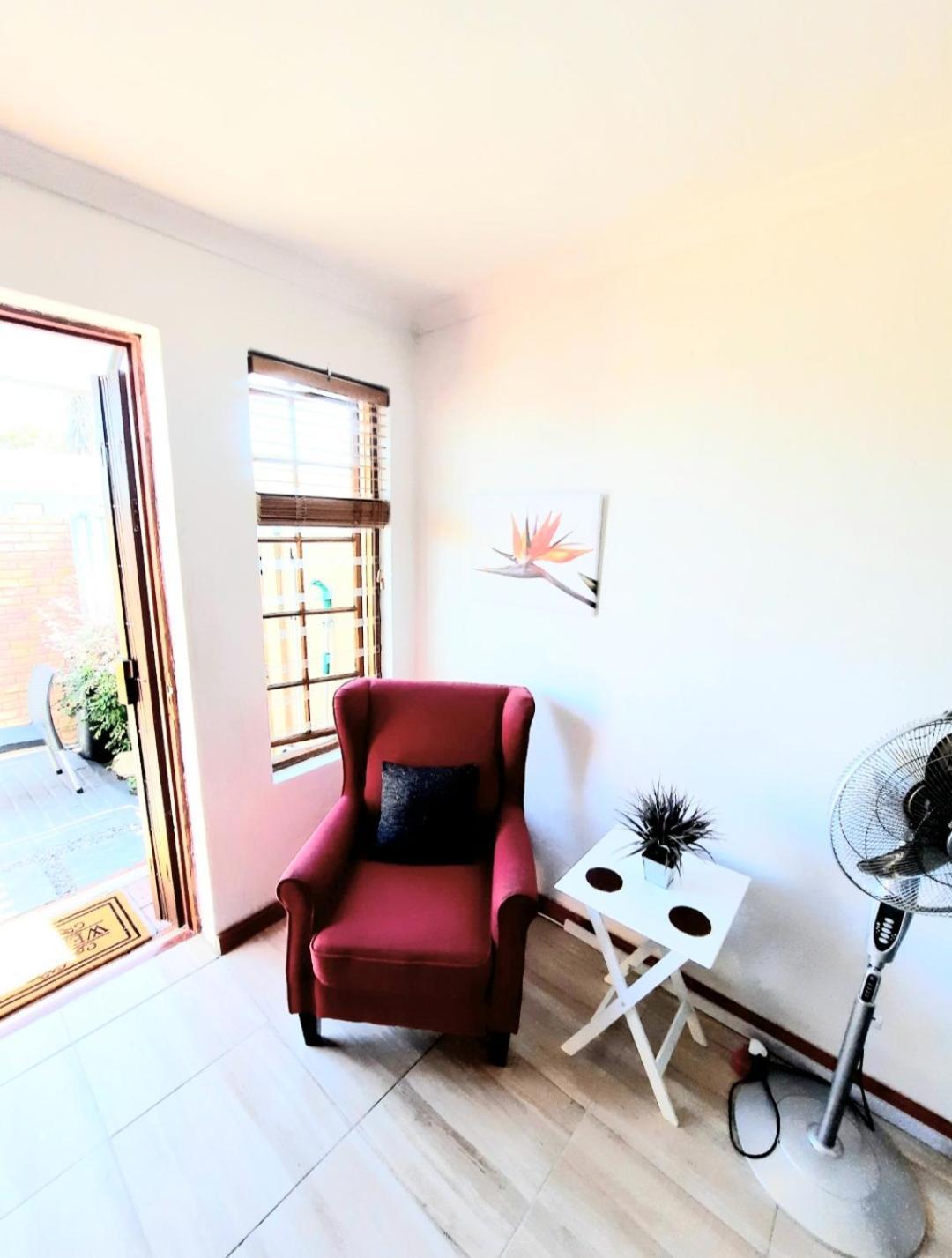 Cape Cozy 2 * Cape Town