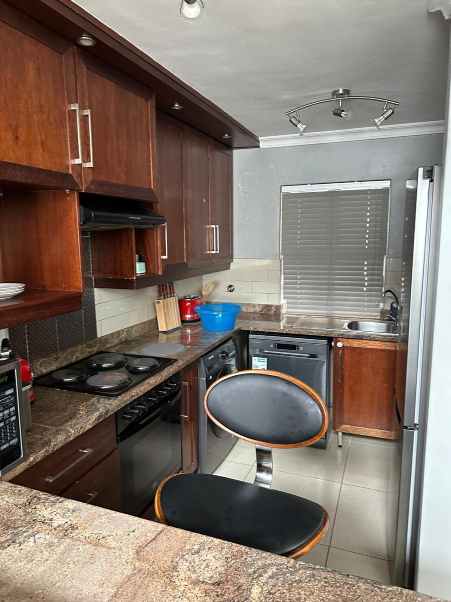 Ya Eagle Wings Self Catering Shared B *
