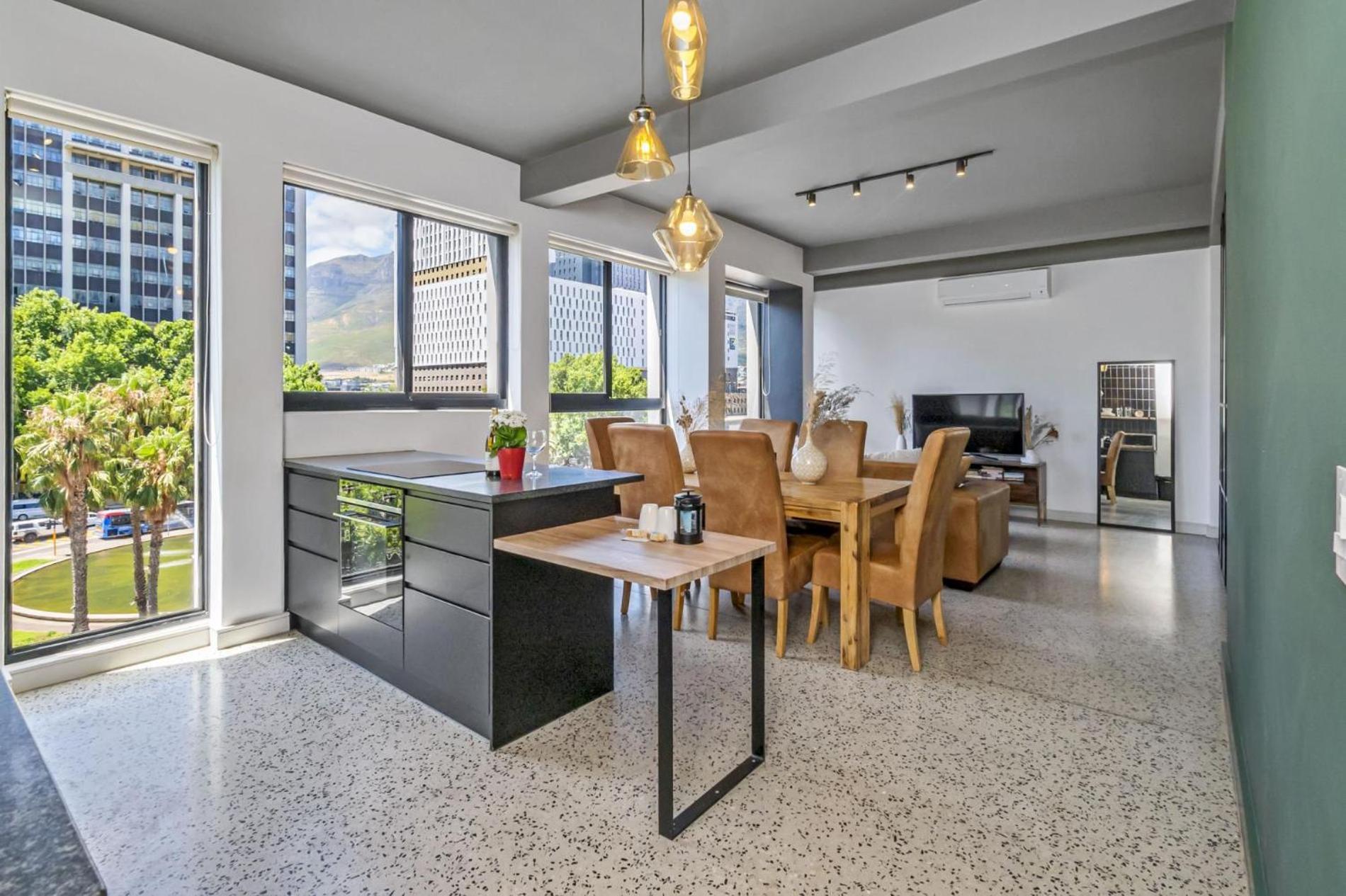 Duke 1 Bedroom With Mountain Views Rooftop Pool *