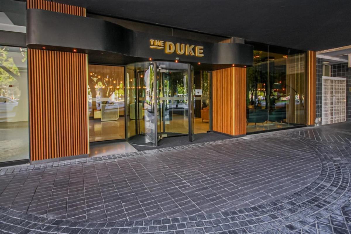 Duke 1 Bedroom With Mountain Views Rooftop Pool Apartamento Cidade Do Cabo