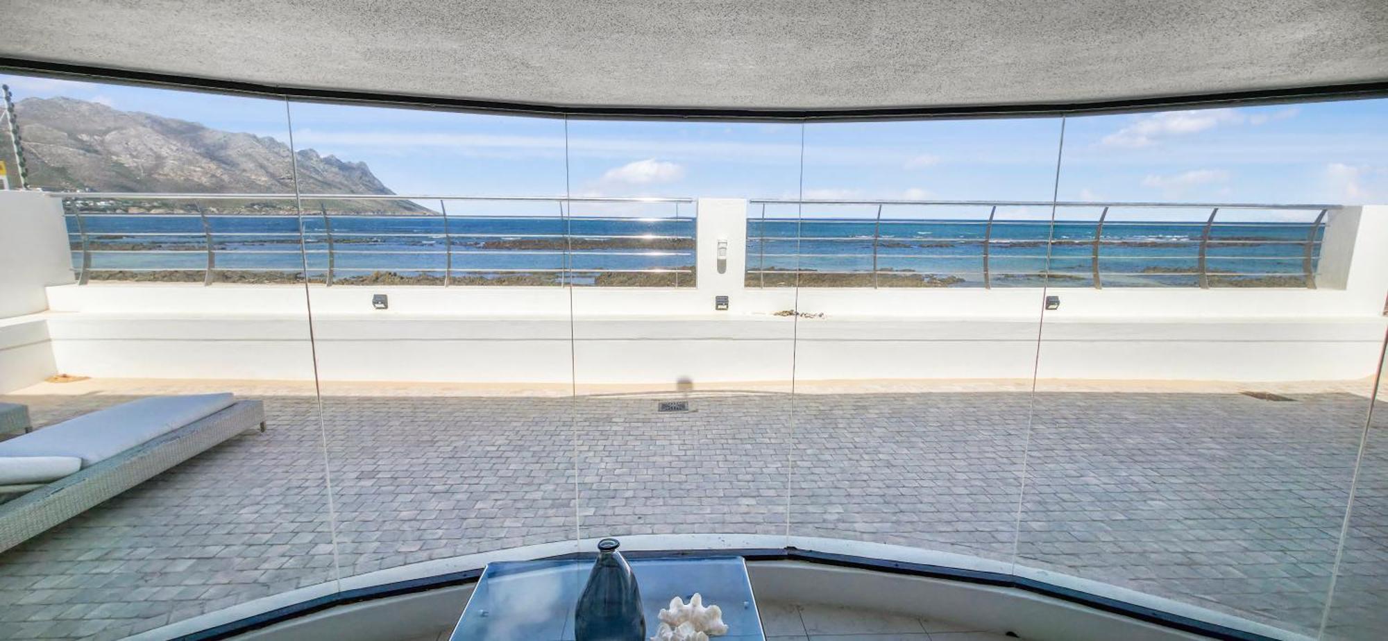 Villa Casa Bonita On The In Gordons Bay