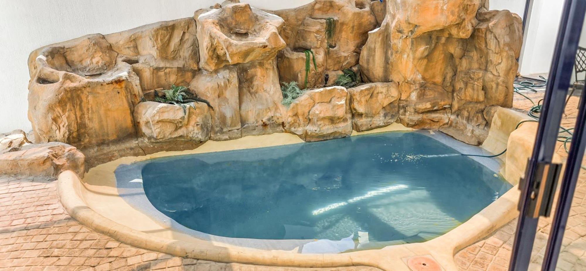 Casa Bonita On The In Gordons Bay Villa *