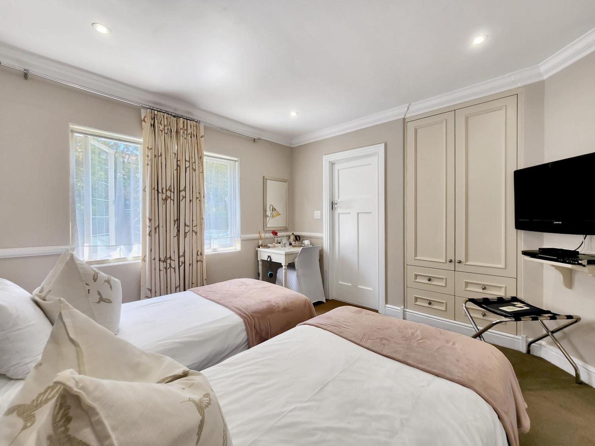 Roodenburg House Guest house Cape Town