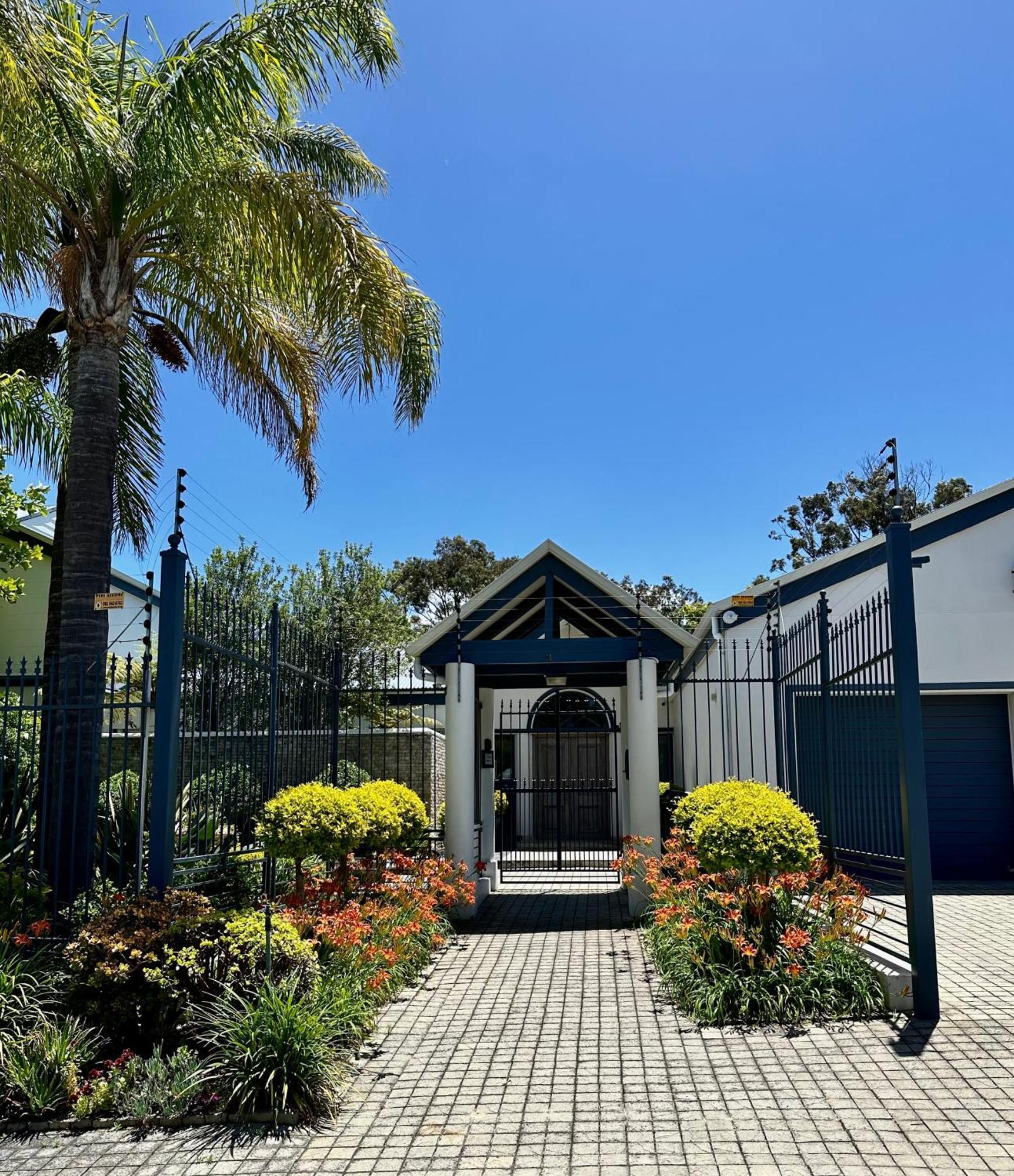 Constantiaberg Eco-villa