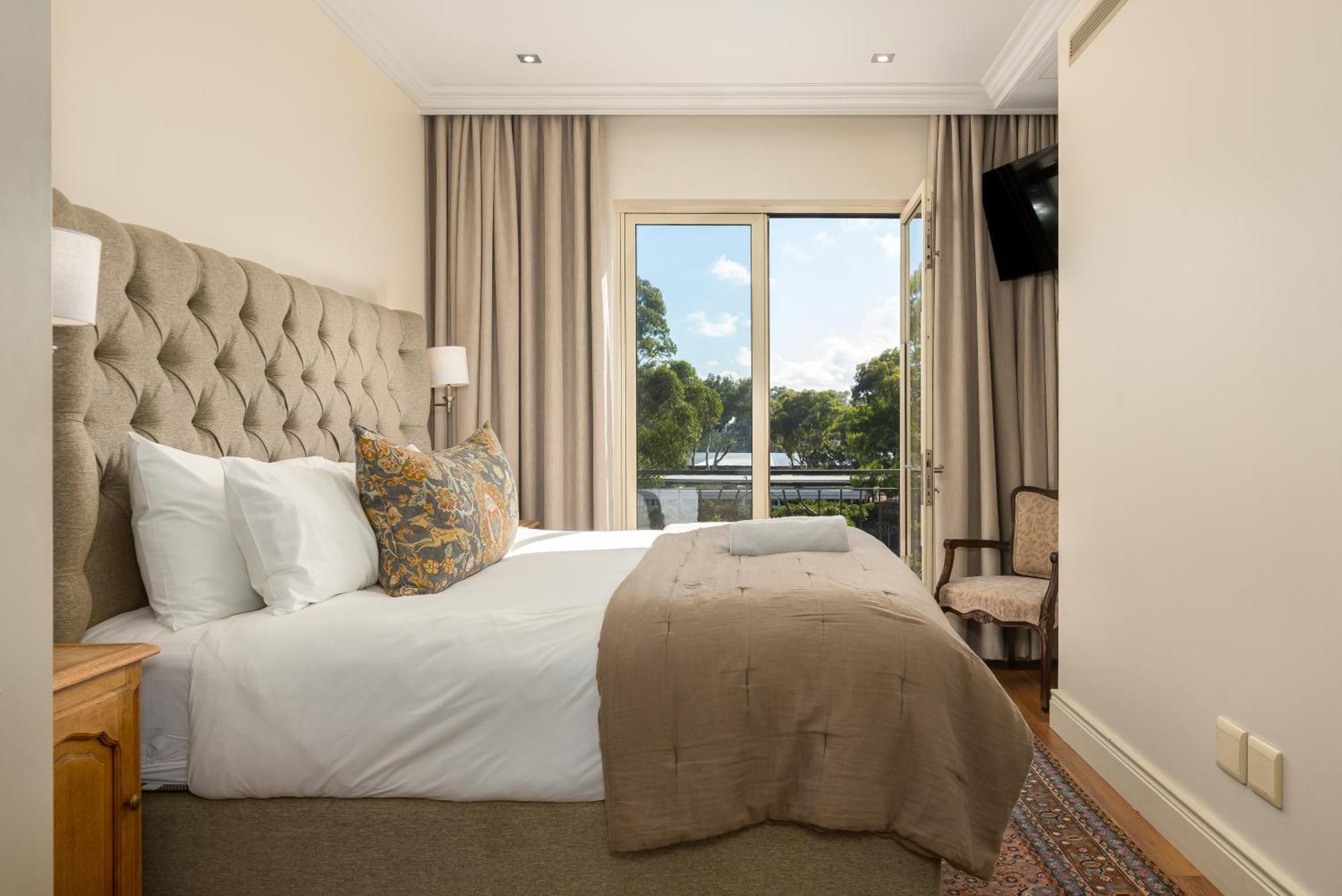 Cape Royale * Cape Town