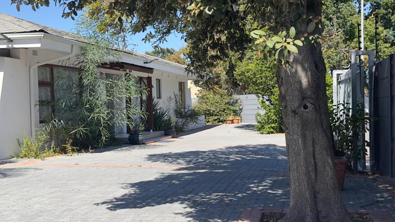 Meljaa Star Guest house Cape Town