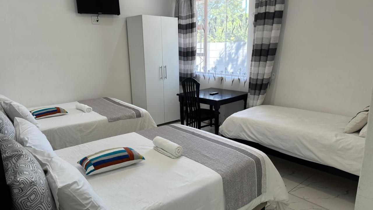 Meljaa Star Guest house Cape Town