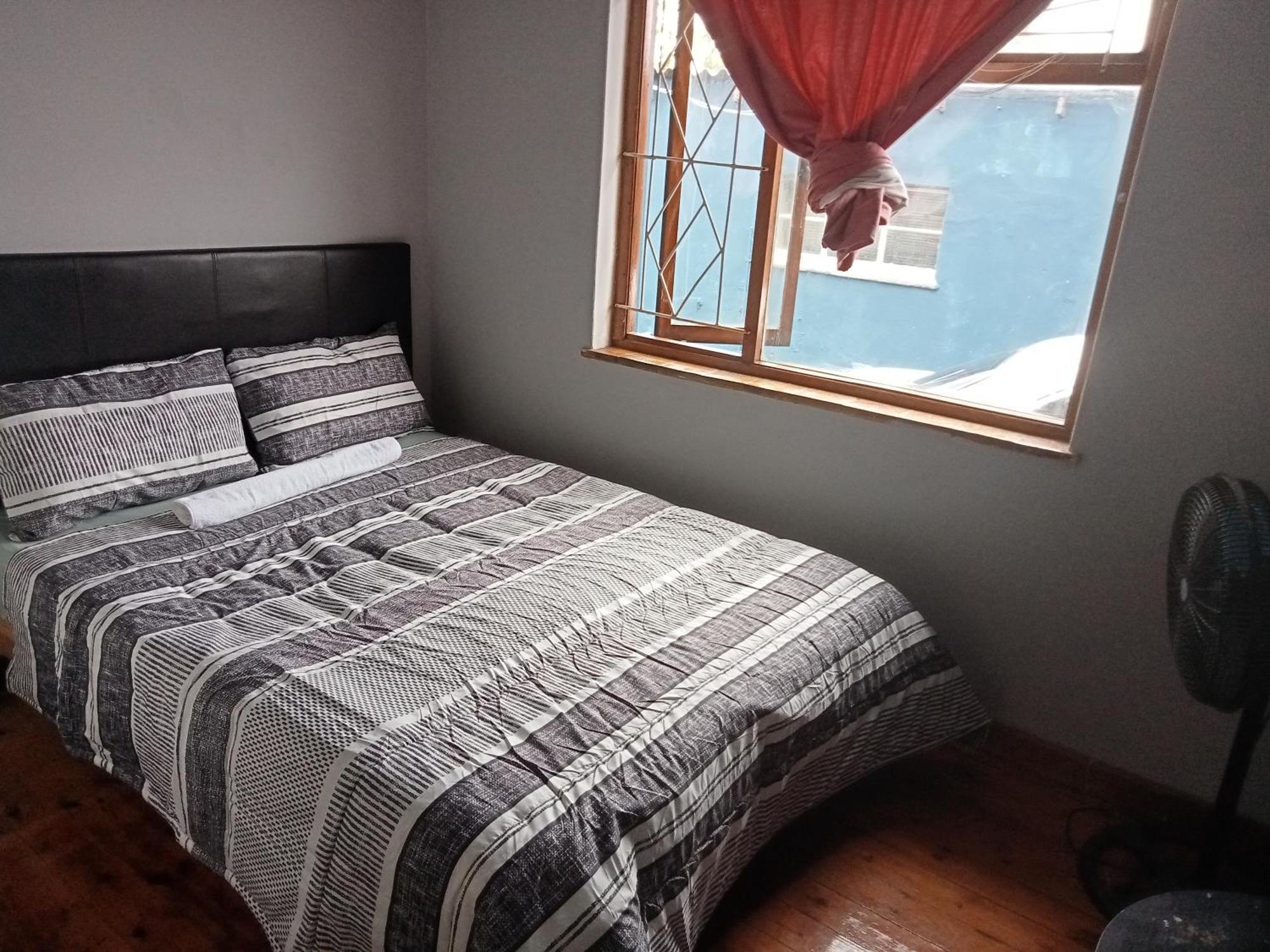 Athome Bellville Chrismar Bed & Breakfast