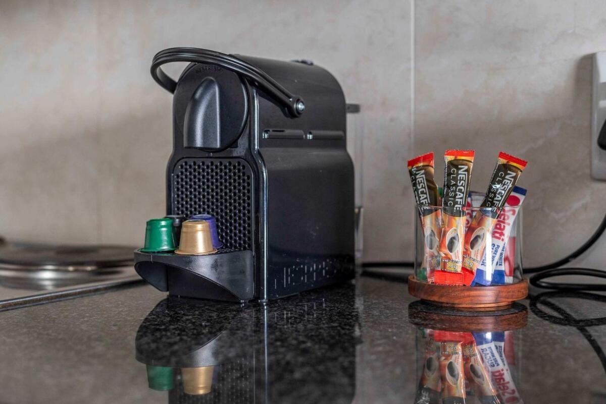 Self-check-in, Restaurants, Cafe's, Pubs, Work Or Vacay Apartment