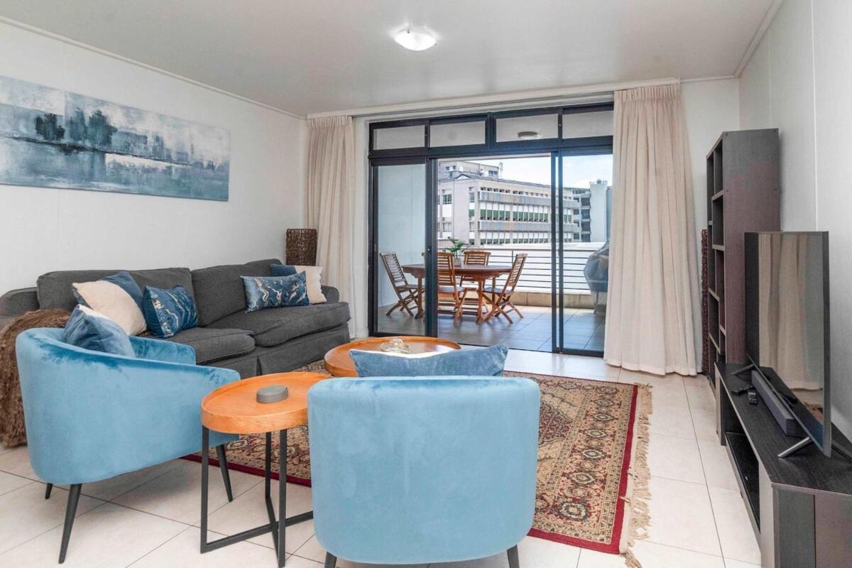 Apartment Self-check-in, Restaurants, Cafe's, Pubs, Work Or Vacay *