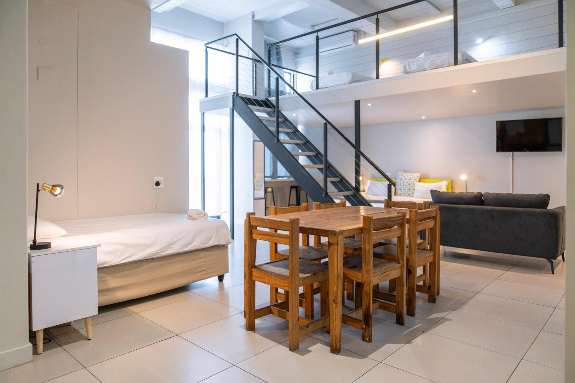 Hotel Mojo Hotel & Market