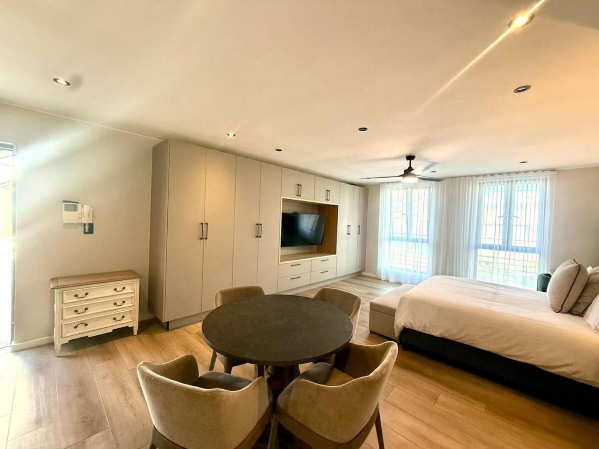 Trendy Sea Point Apartment Cape Town