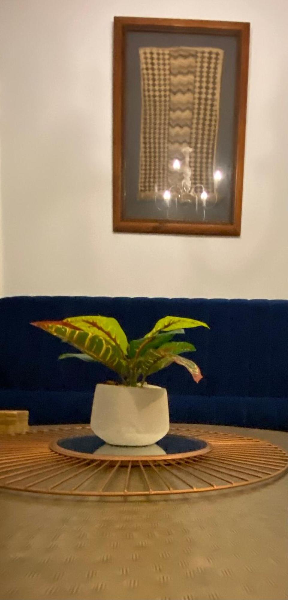 Apartment Vintage Alcove In Point, Sleeps 4 Cape Town