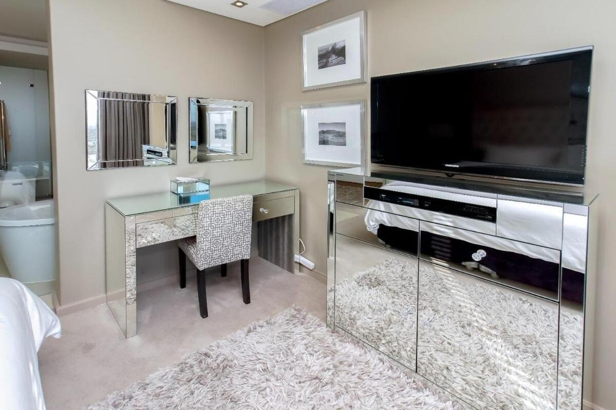 Apartment Luxury Penthouse -crystal Towers