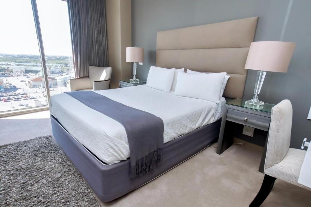 Luxury Penthouse -crystal Towers *