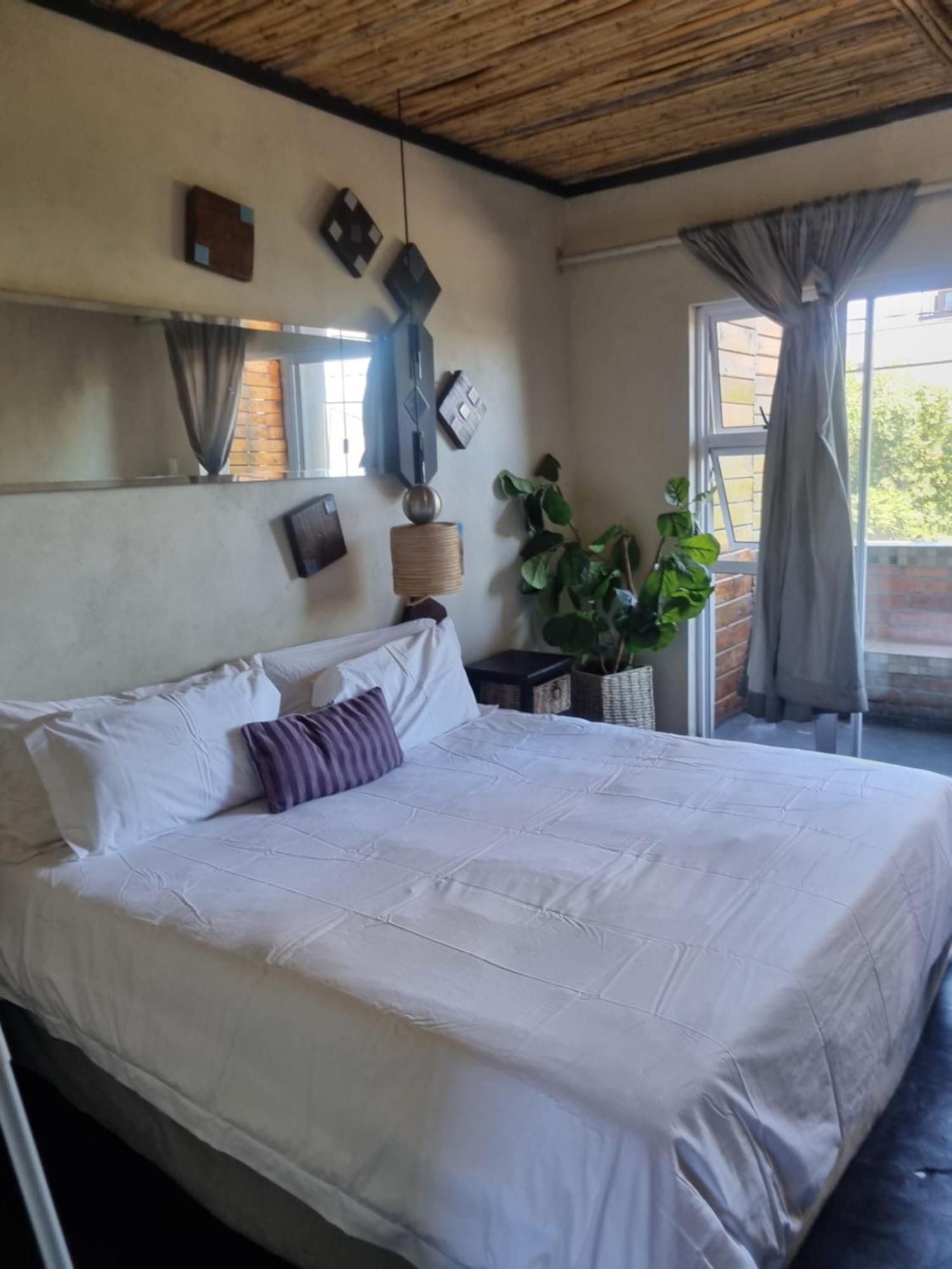 Yello Guest house *