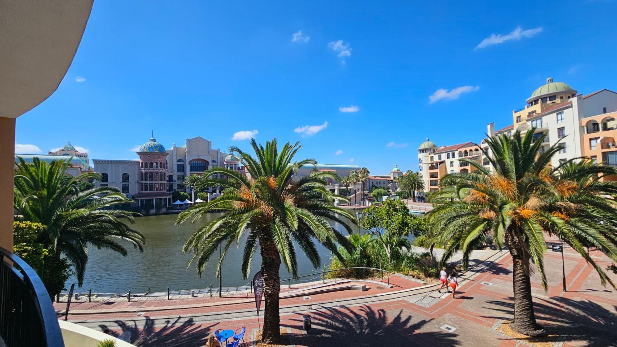 La Palmera - Island Club Canal Front Apartment *