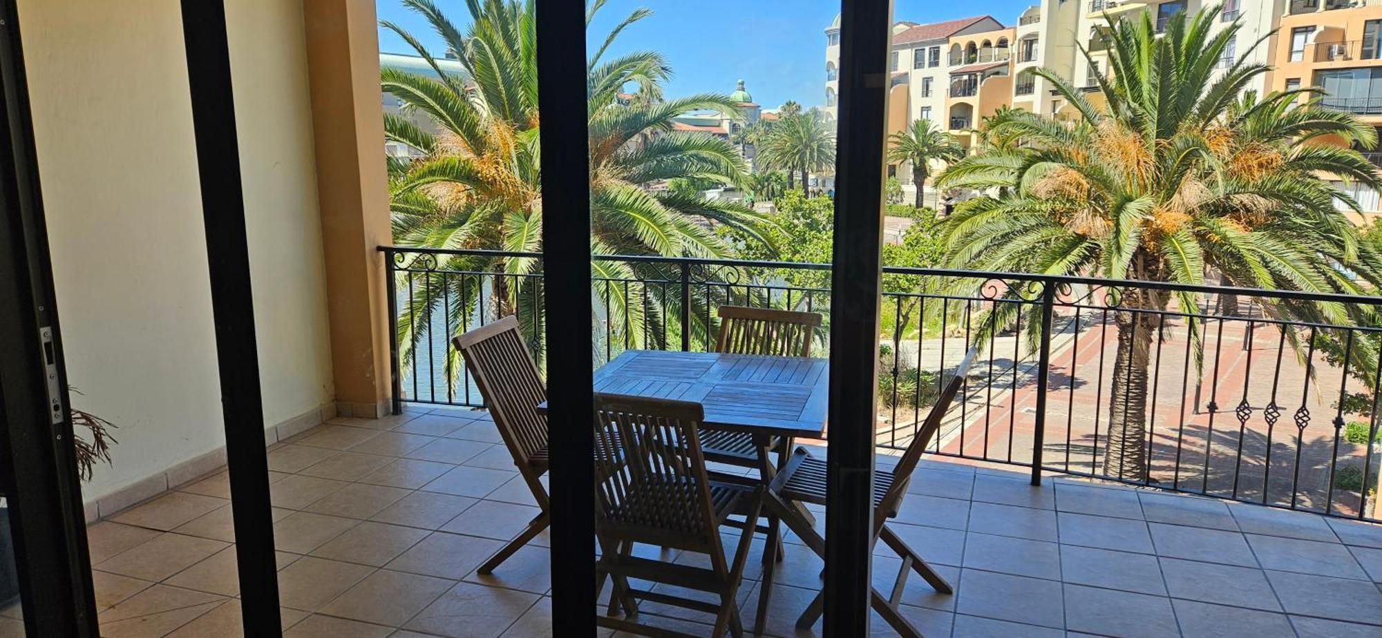 La Palmera - Island Club Canal Front Apartment Cape Town