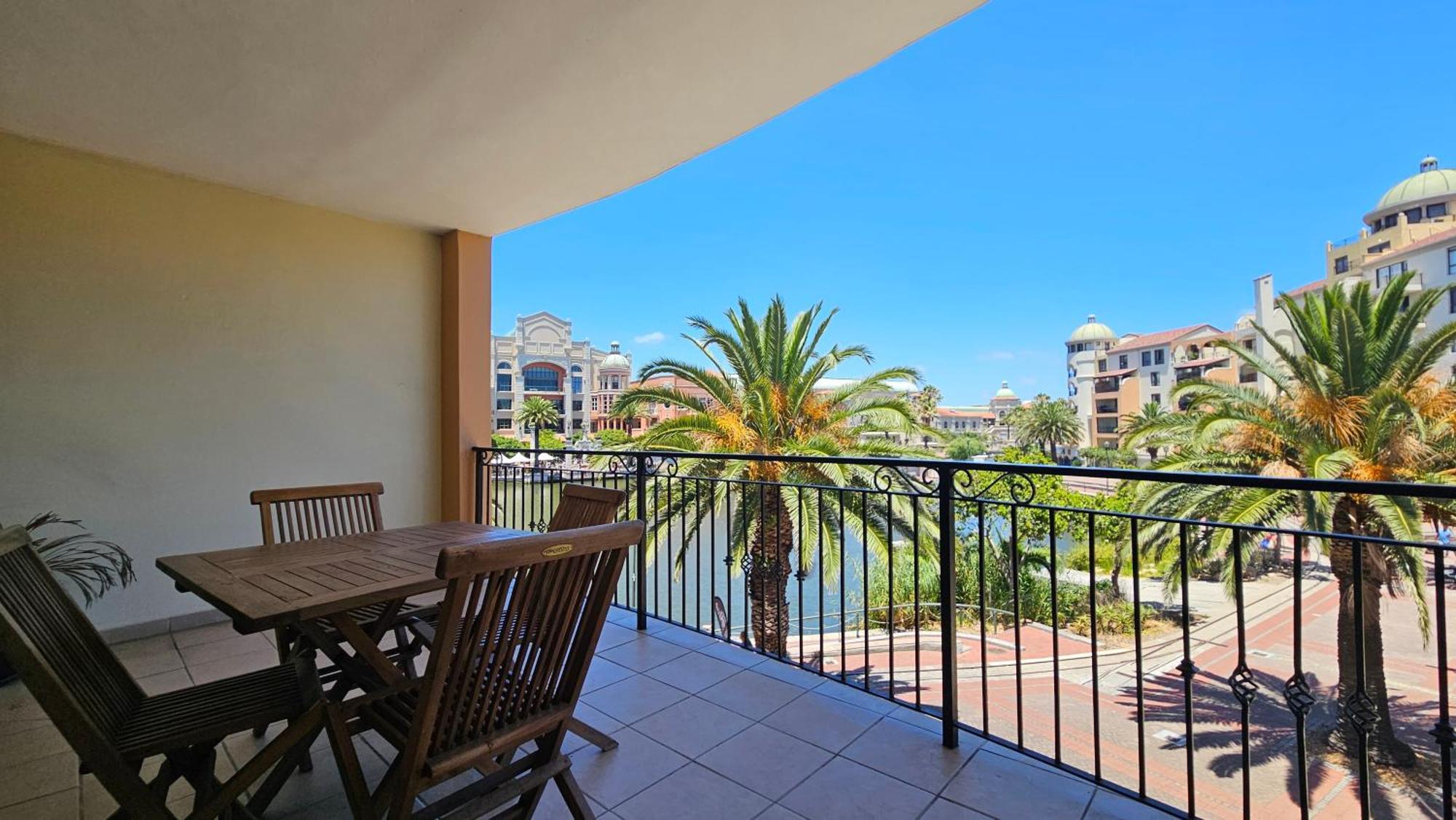 La Palmera - Island Club Canal Front Apartment Cape Town