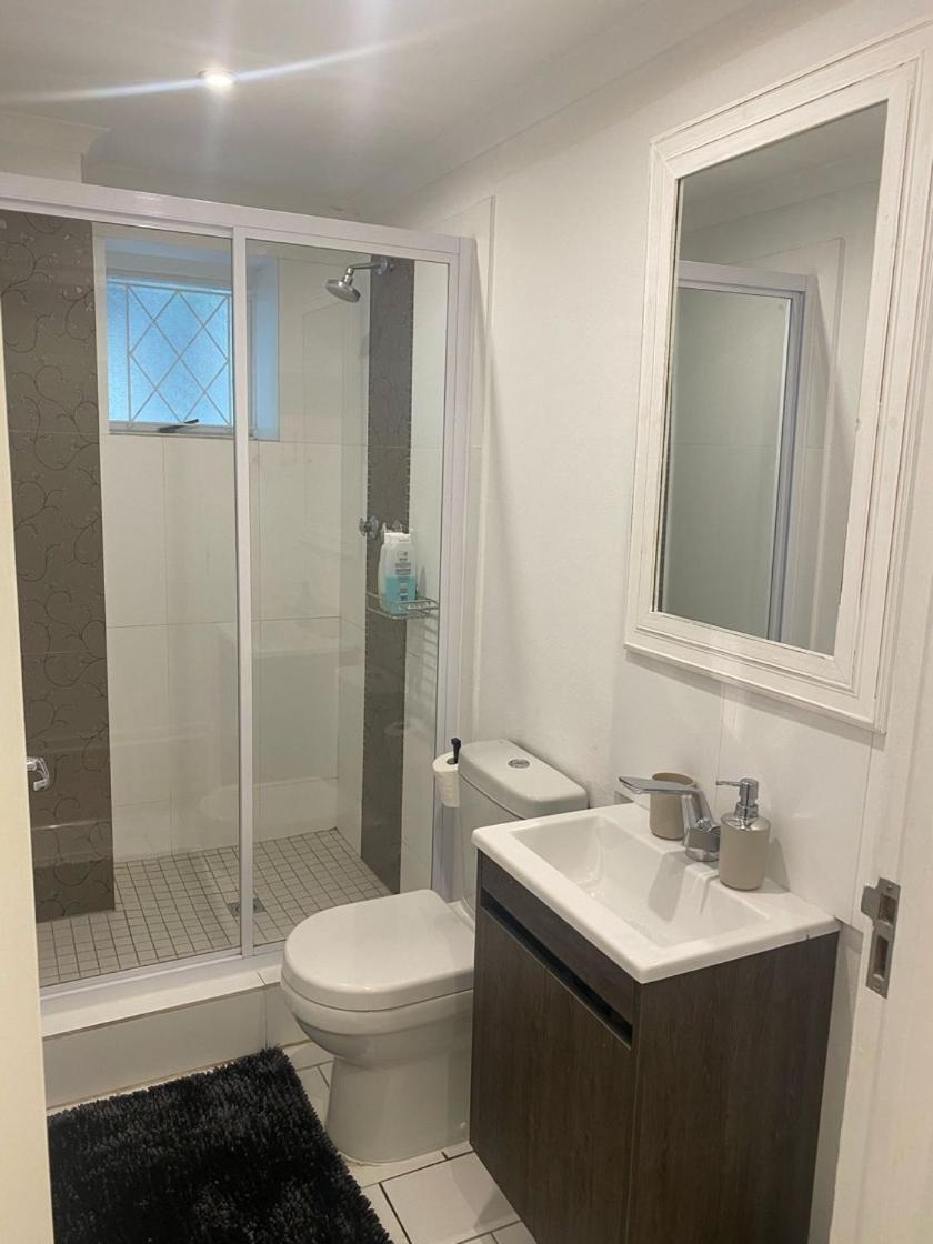 Apartment Penzance Estate Beautiful Valley View