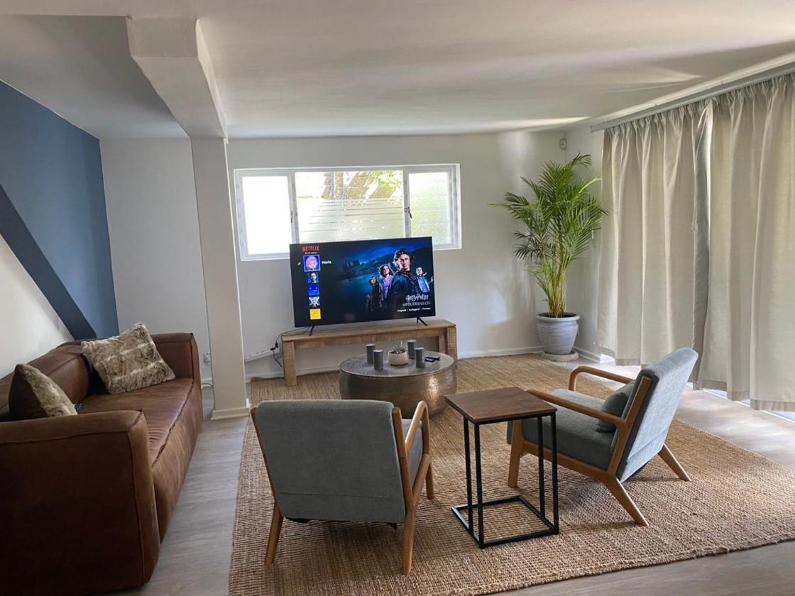 Apartment Penzance Estate Beautiful Valley View Cape Town